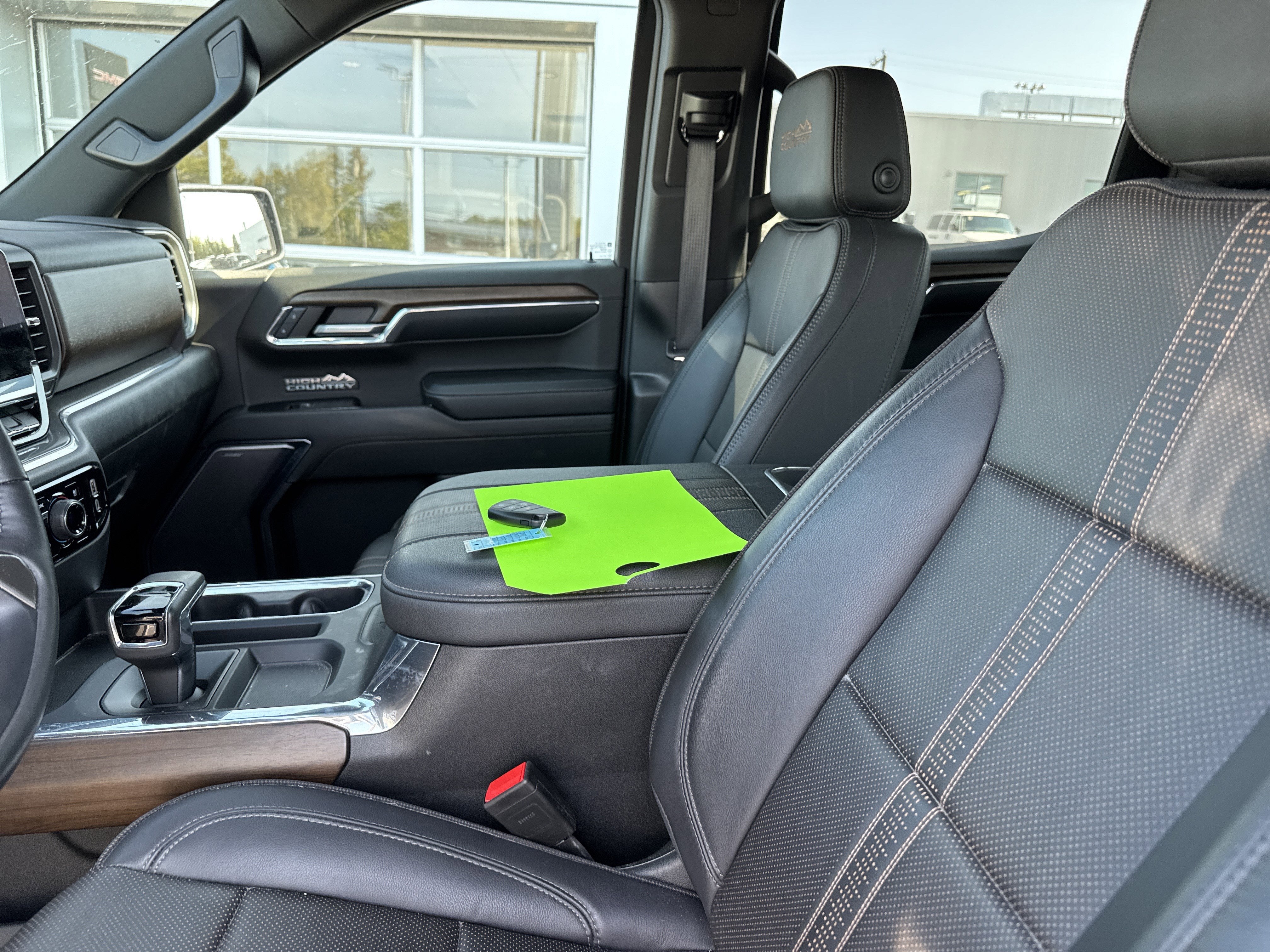 2024 Chevrolet SILVERADO 1500 HIGH COUNTRY