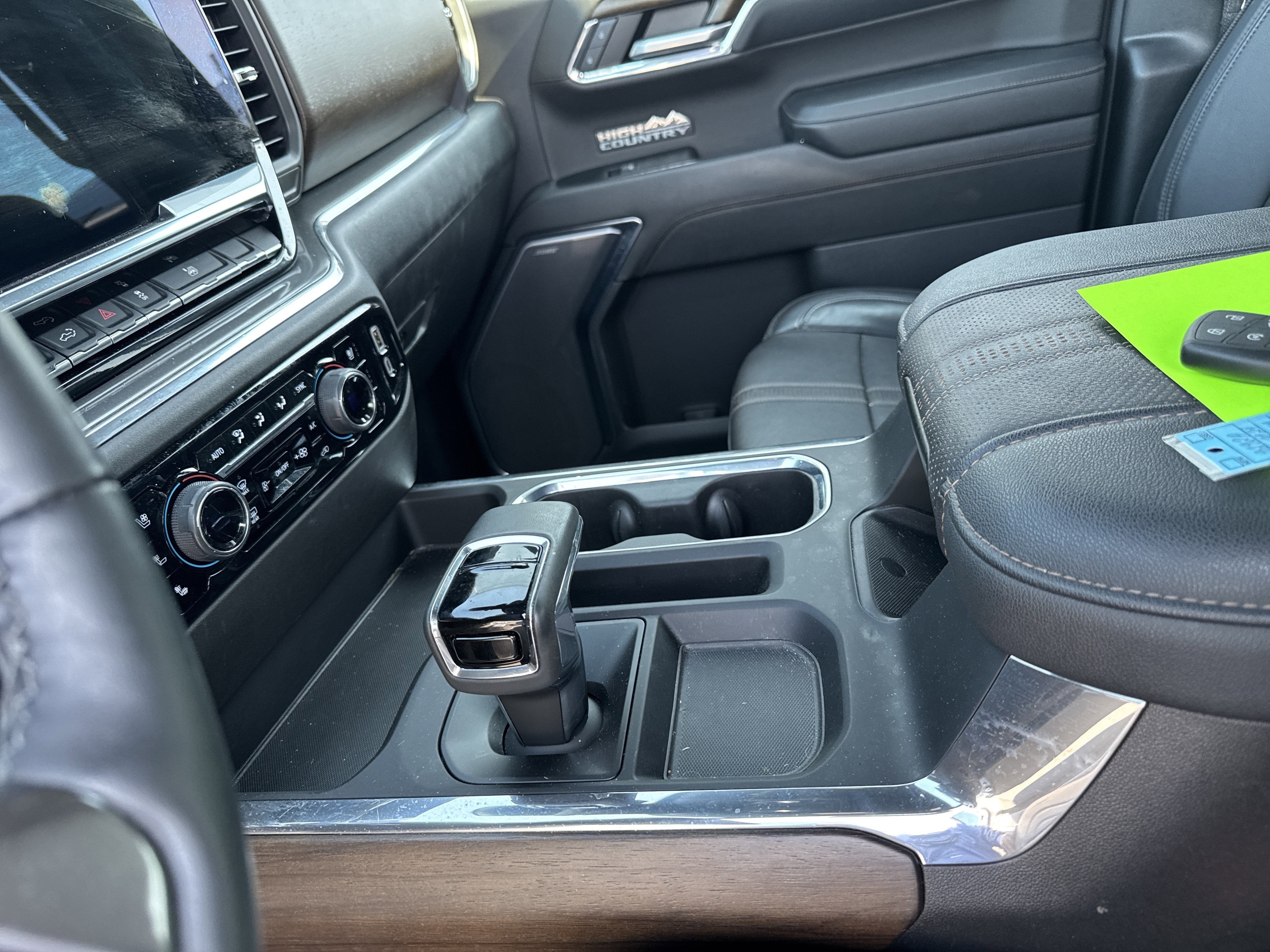 2024 Chevrolet SILVERADO 1500 HIGH COUNTRY