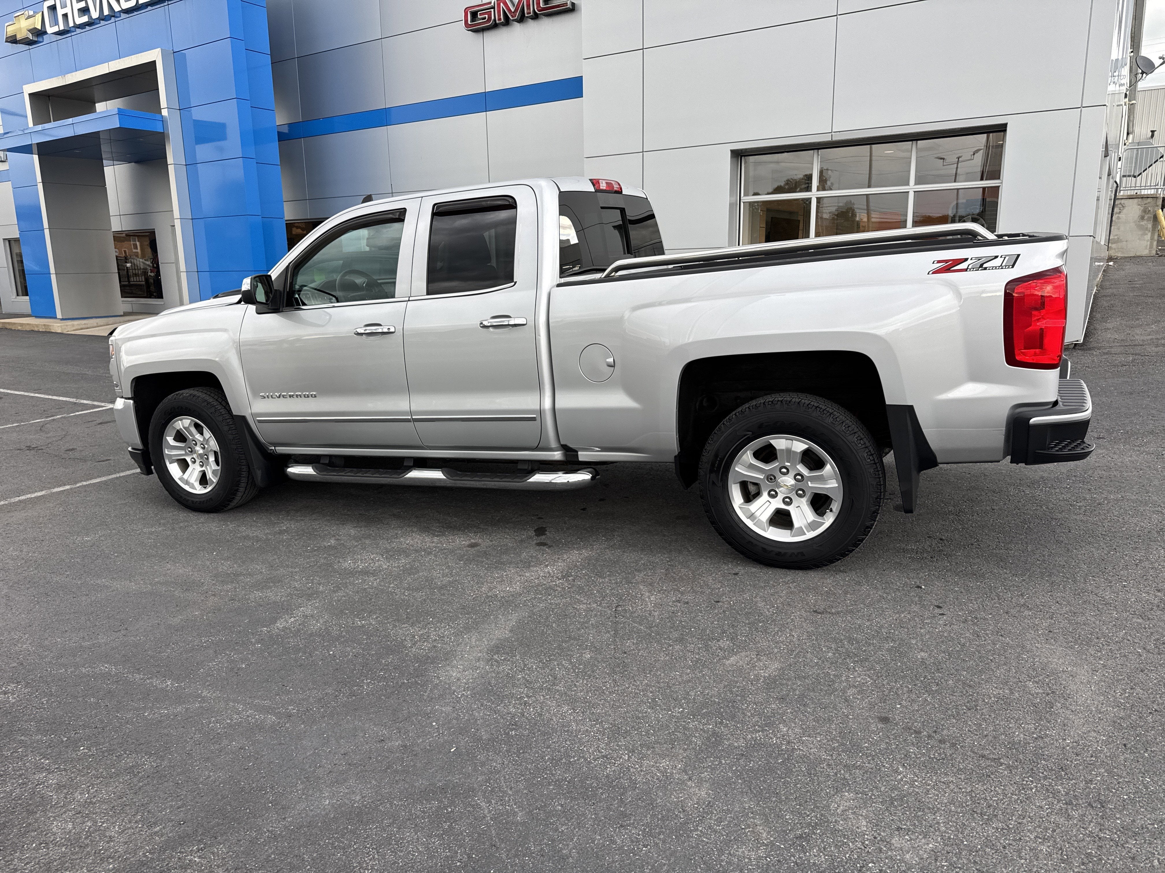 2018 Chevrolet SILVERADO 1500 LTZ