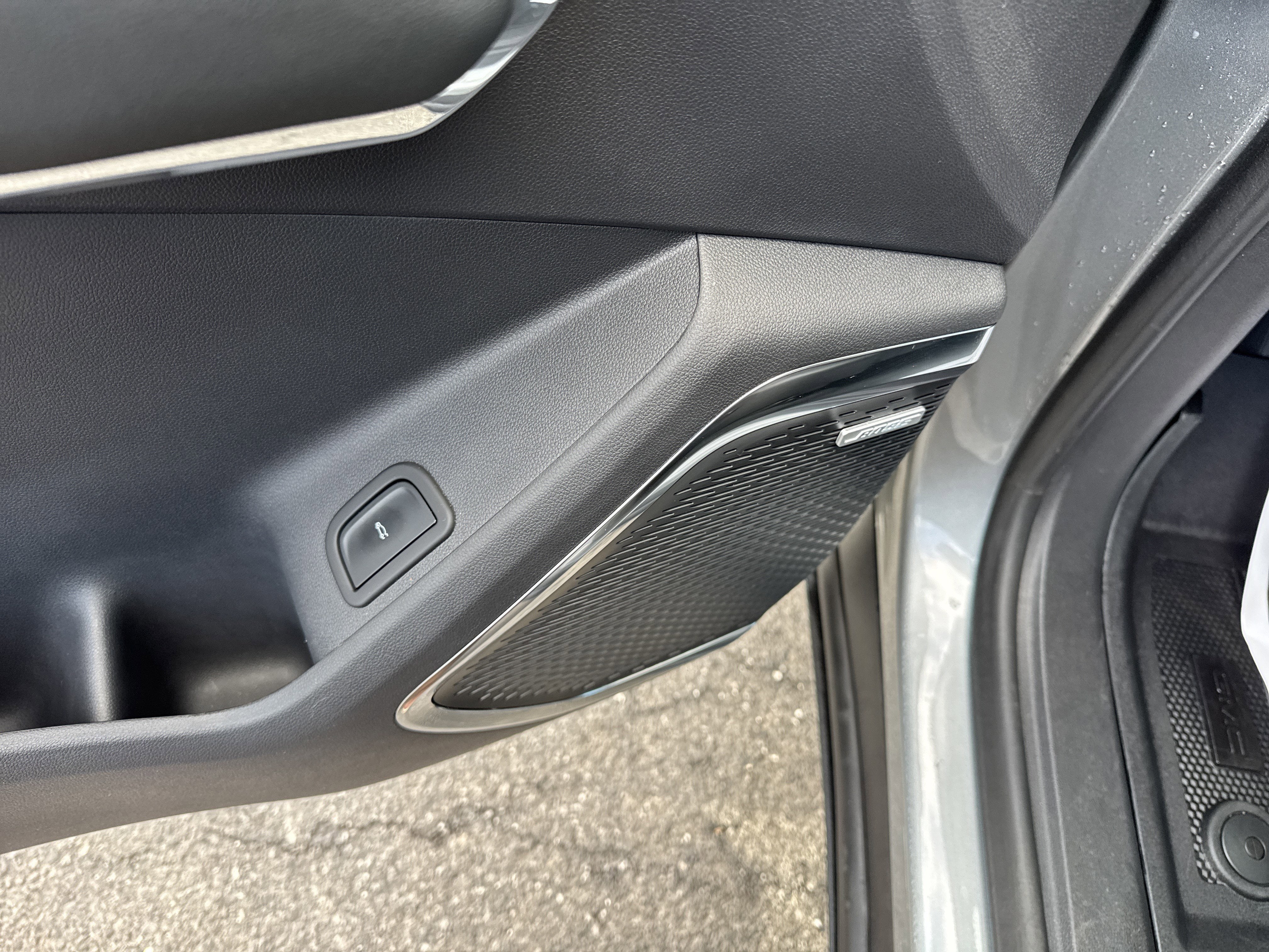 2024 GMC ACADIA UP LEVEL