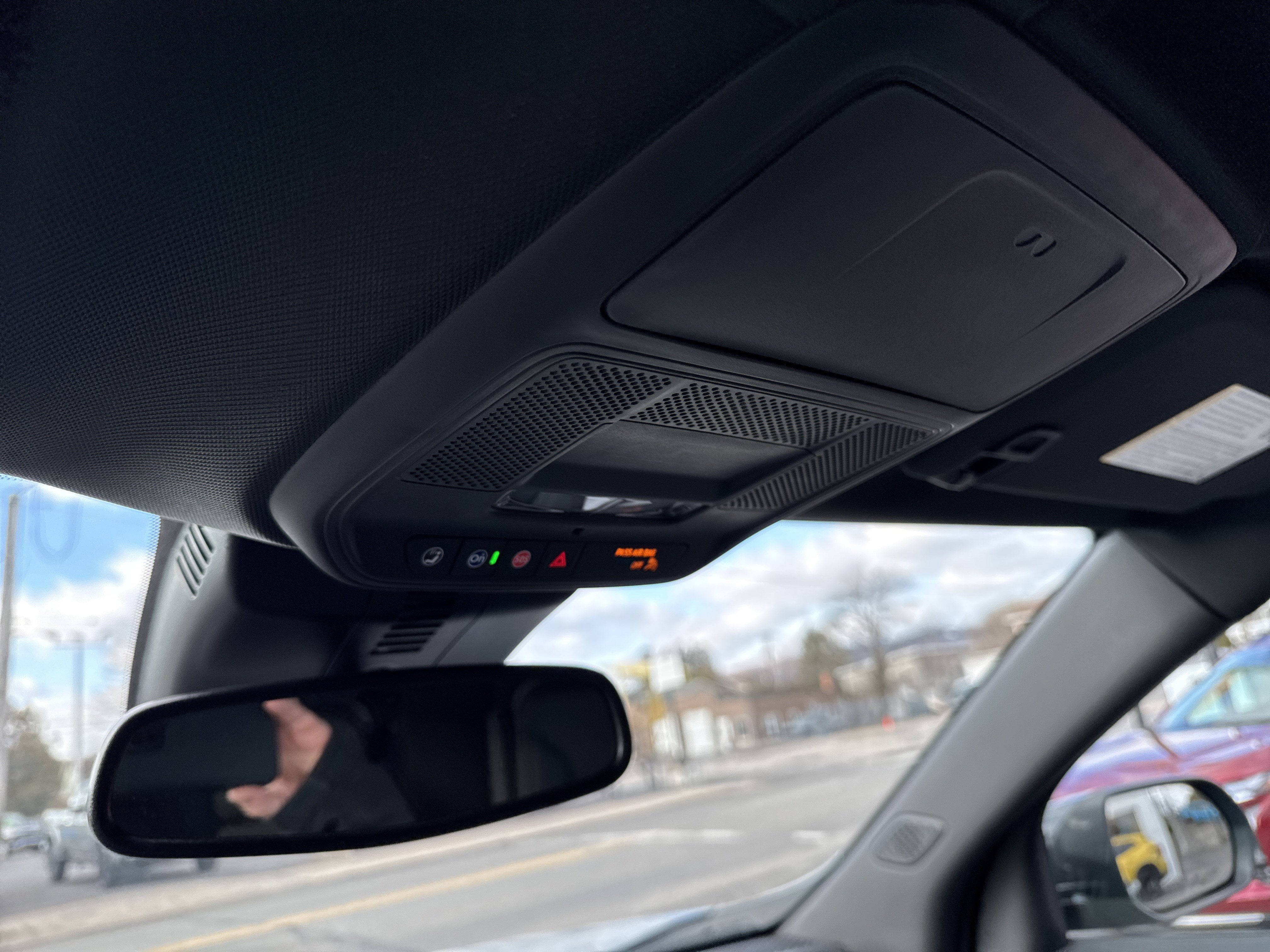 2024 GMC ACADIA UP LEVEL