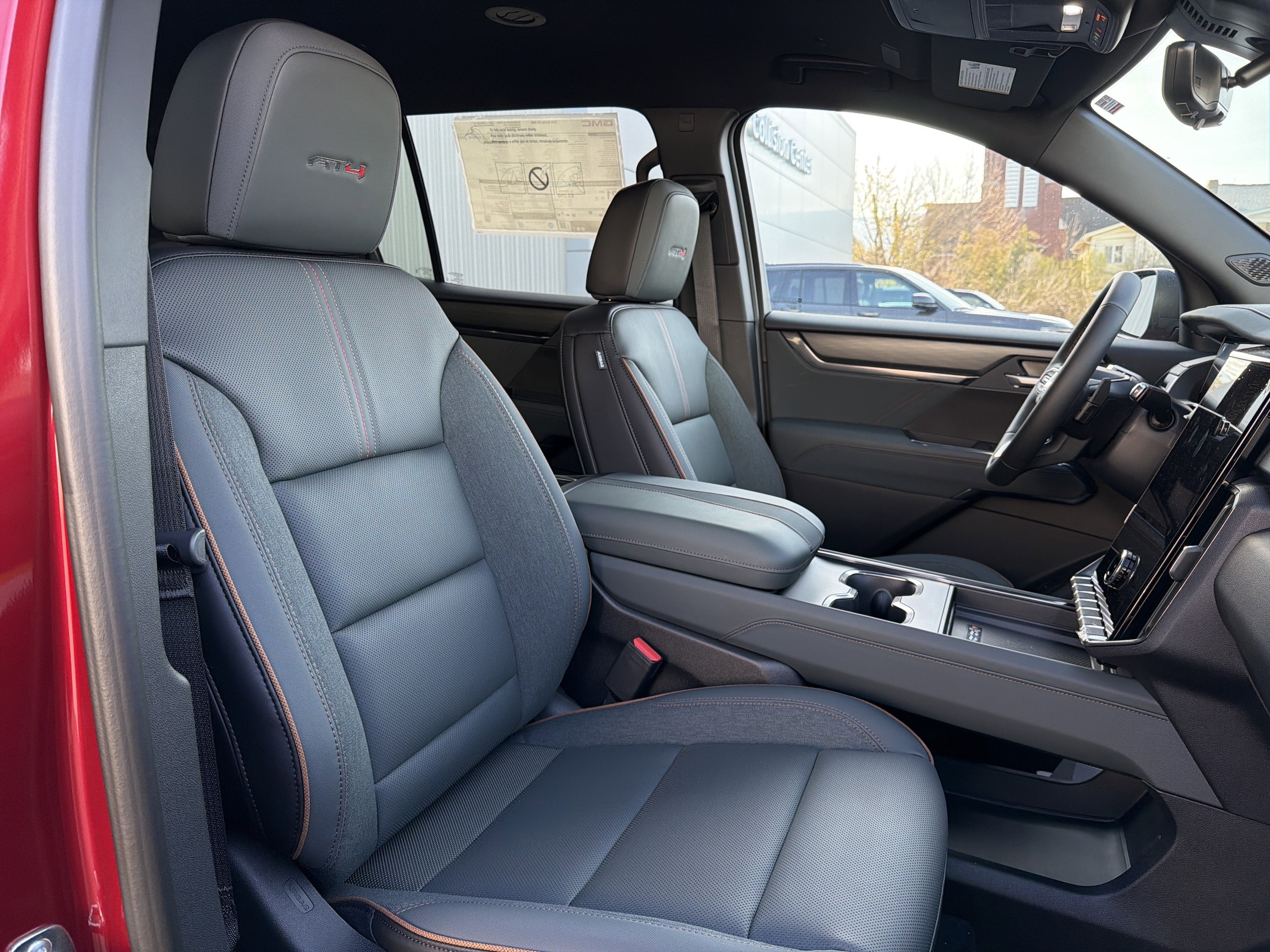 2026 GMC ACADIA AWD AT4