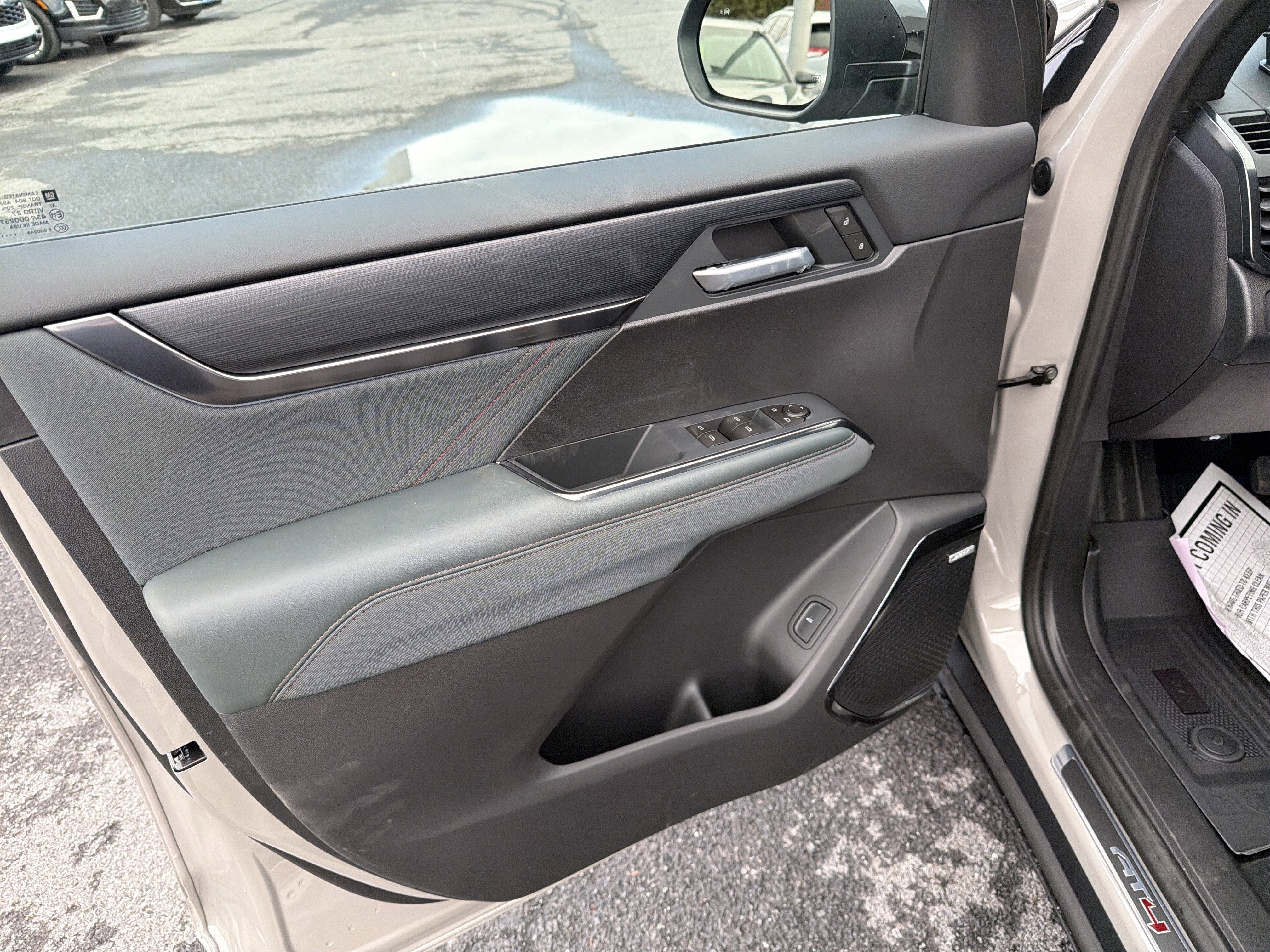 2026 GMC ACADIA AWD AT4