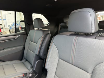2026 GMC ACADIA AWD AT4