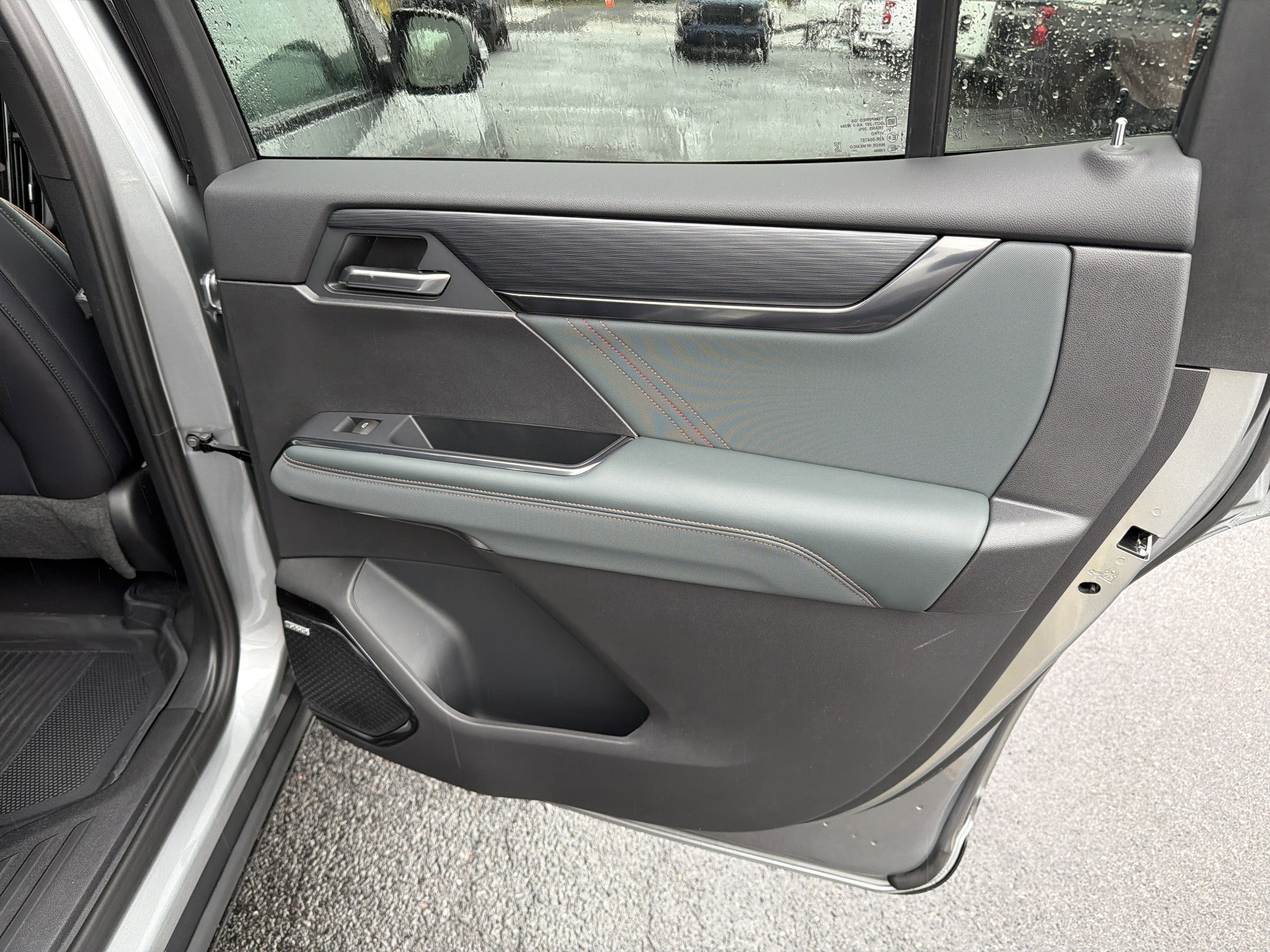2026 GMC ACADIA AWD AT4