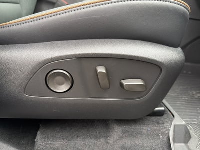 2026 GMC ACADIA AWD AT4