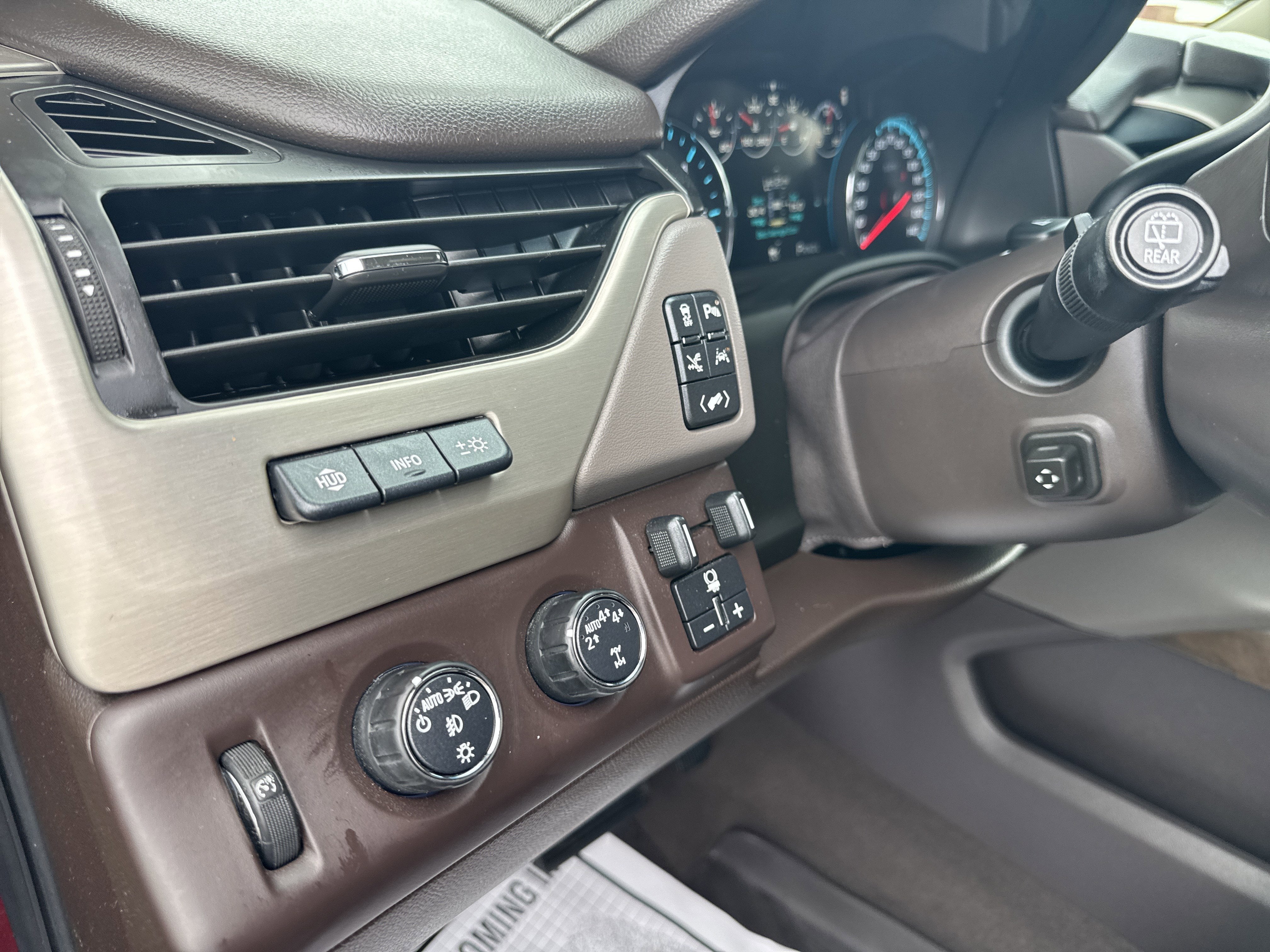 2019 GMC YUKON DENALI