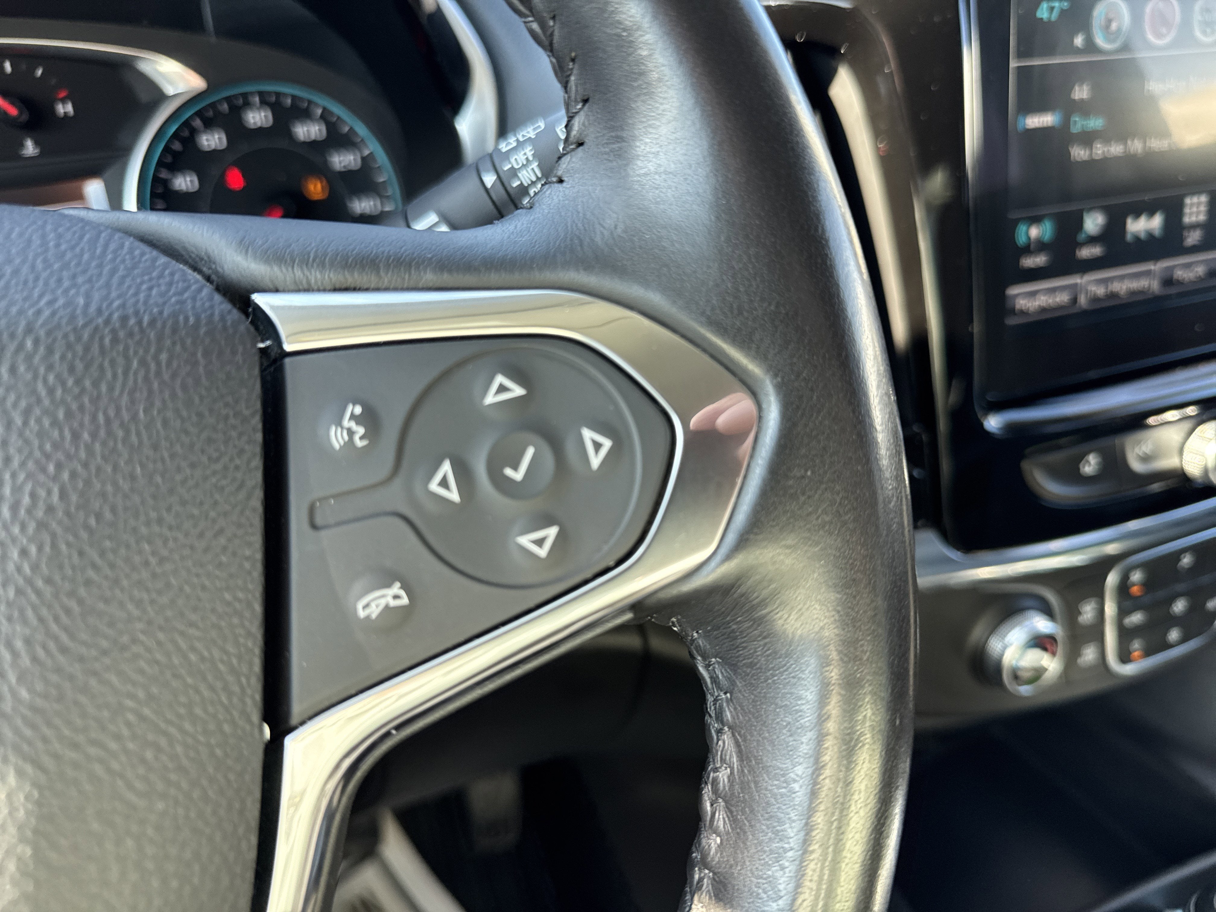 2018 Chevrolet TRAVERSE LT