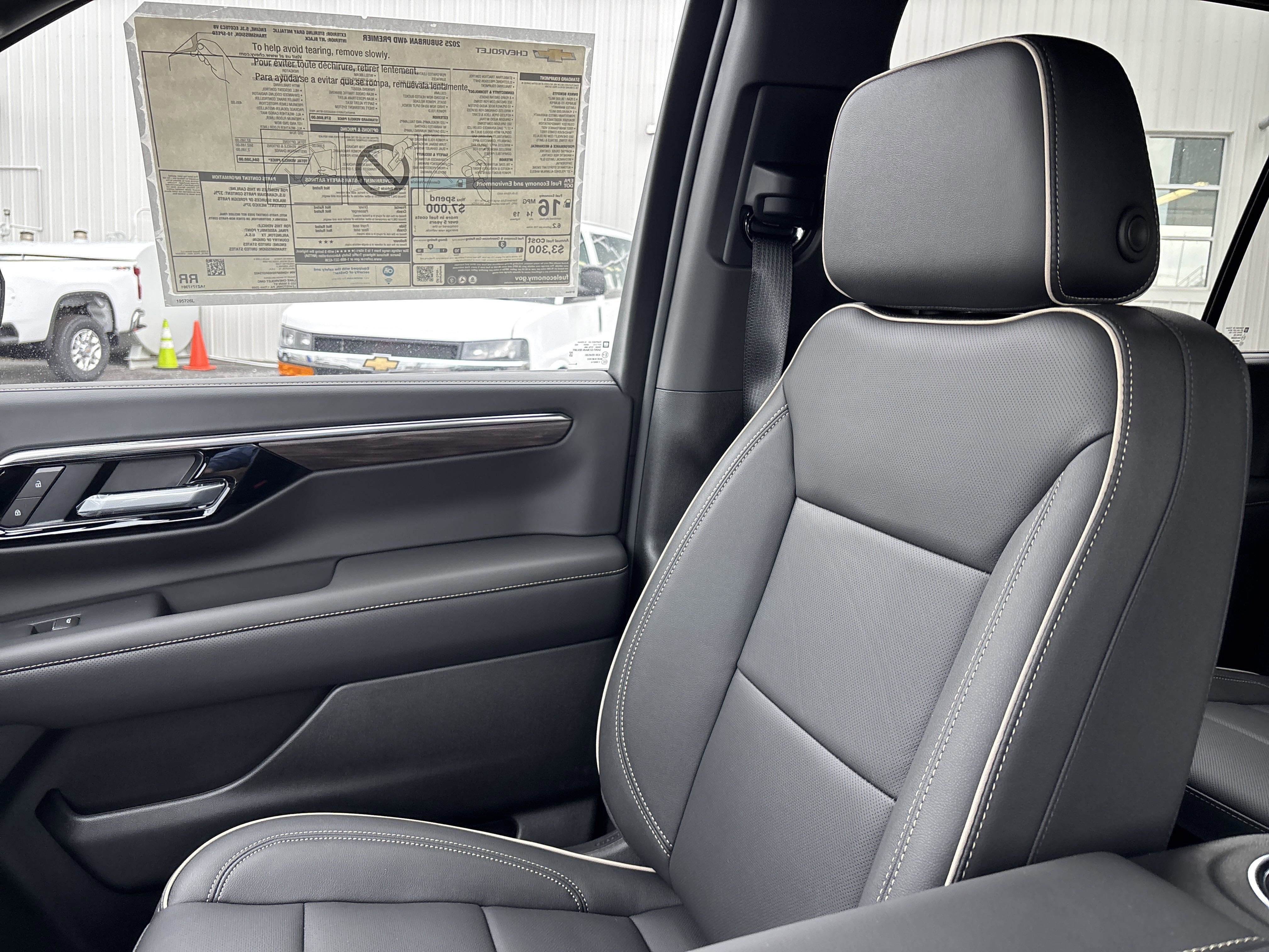 2025 Chevrolet SUBURBAN Premier