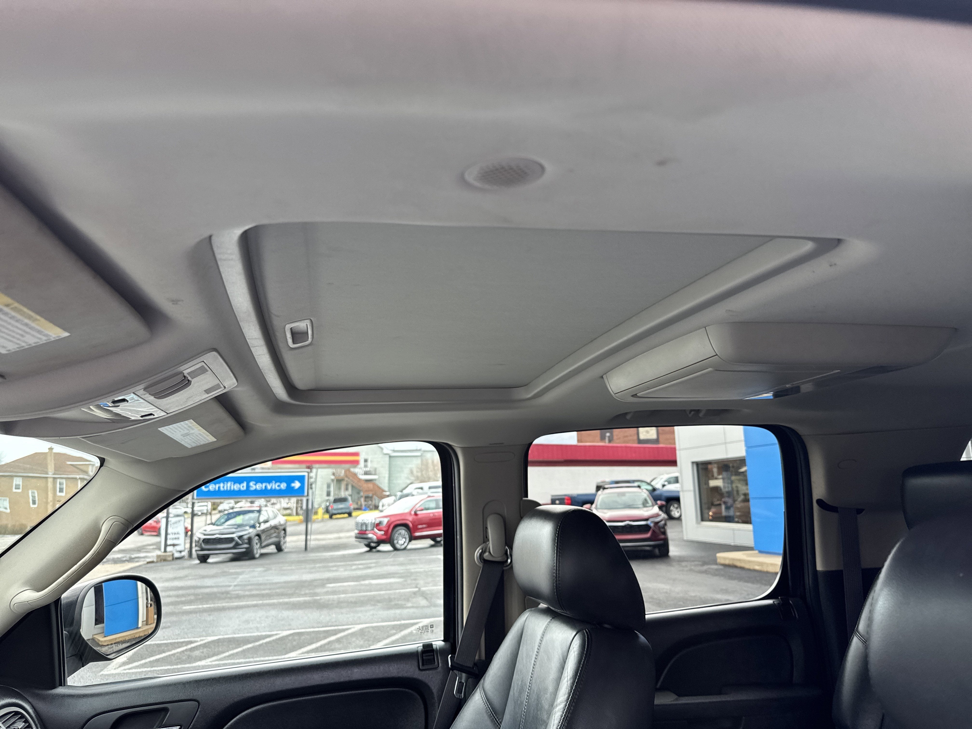 2011 Chevrolet K1500 SUBURBAN LT