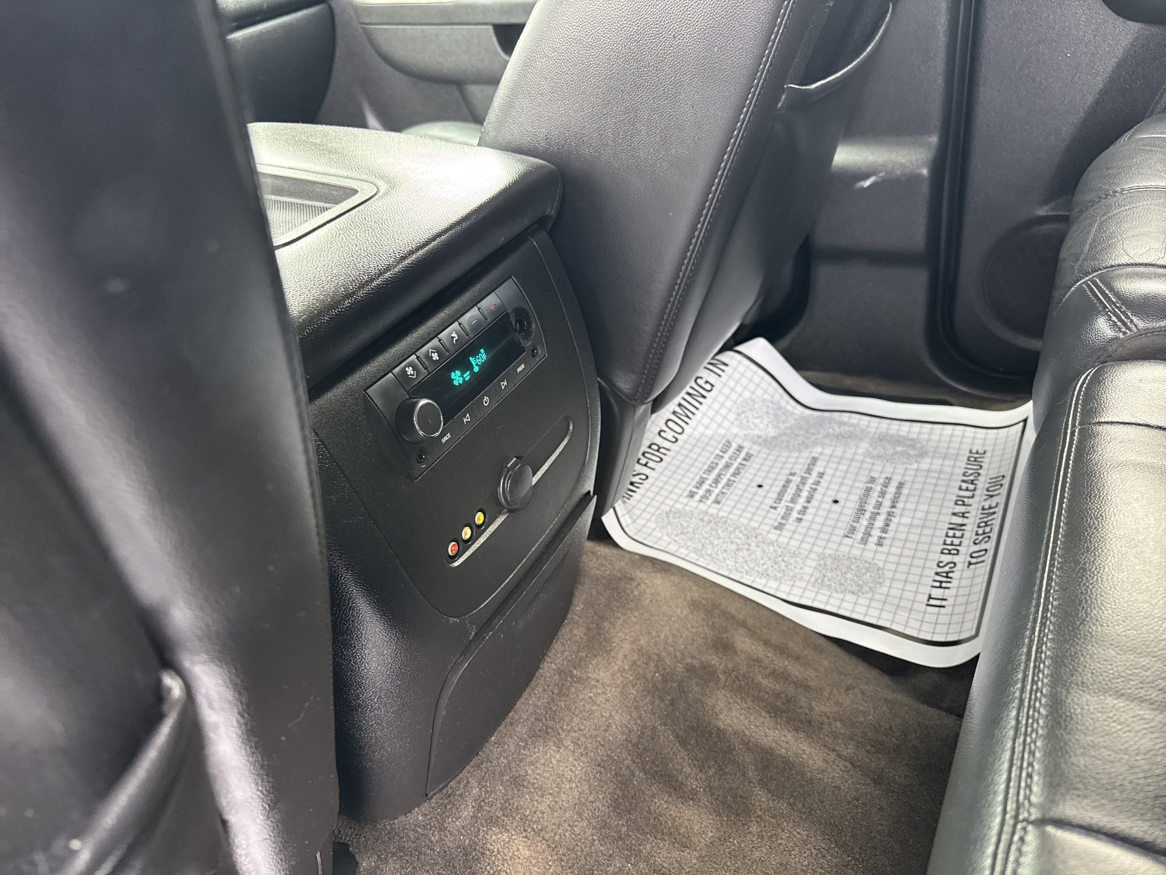 2011 Chevrolet K1500 SUBURBAN LT