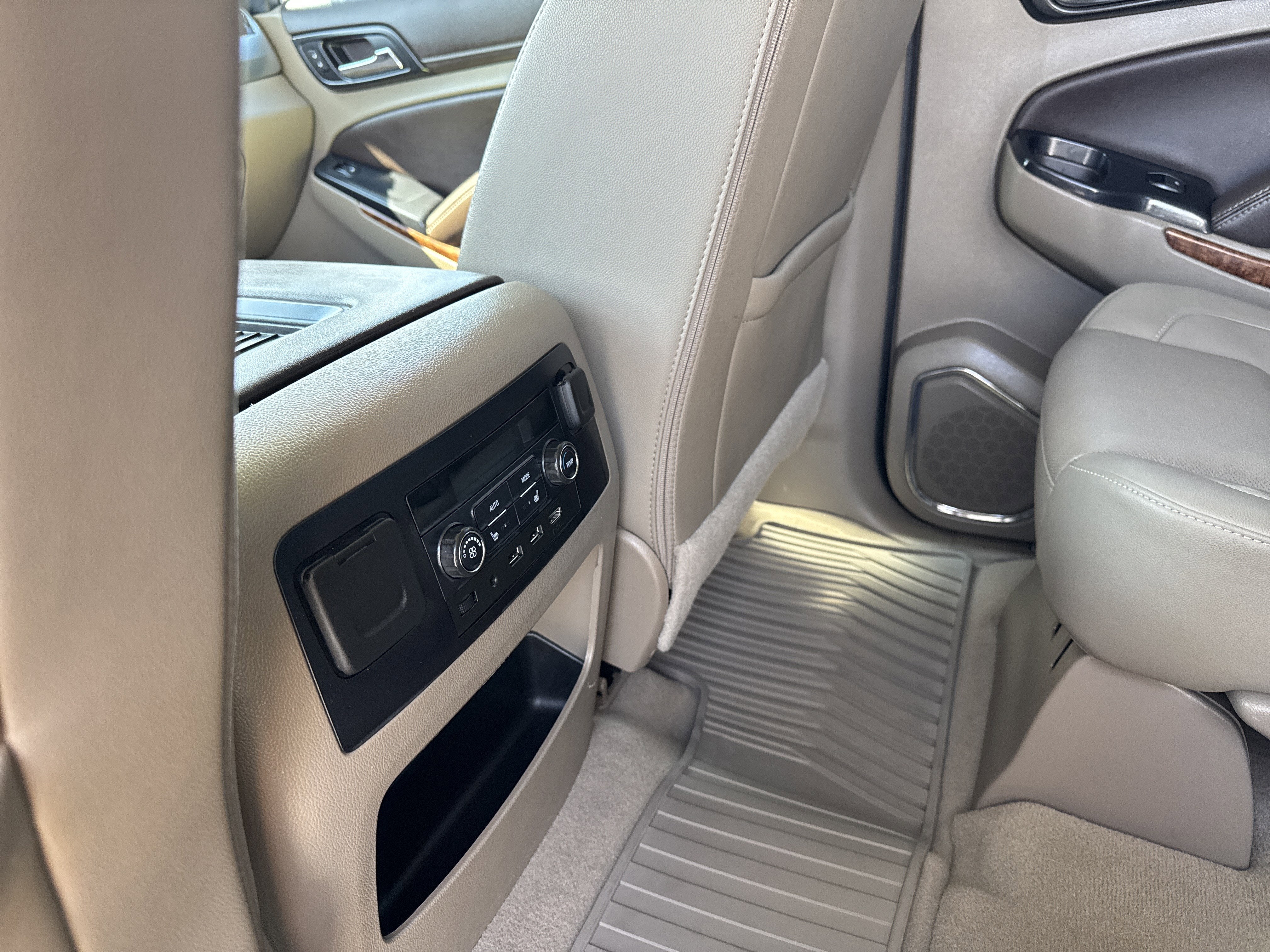 2019 Chevrolet SUBURBAN PREMIER