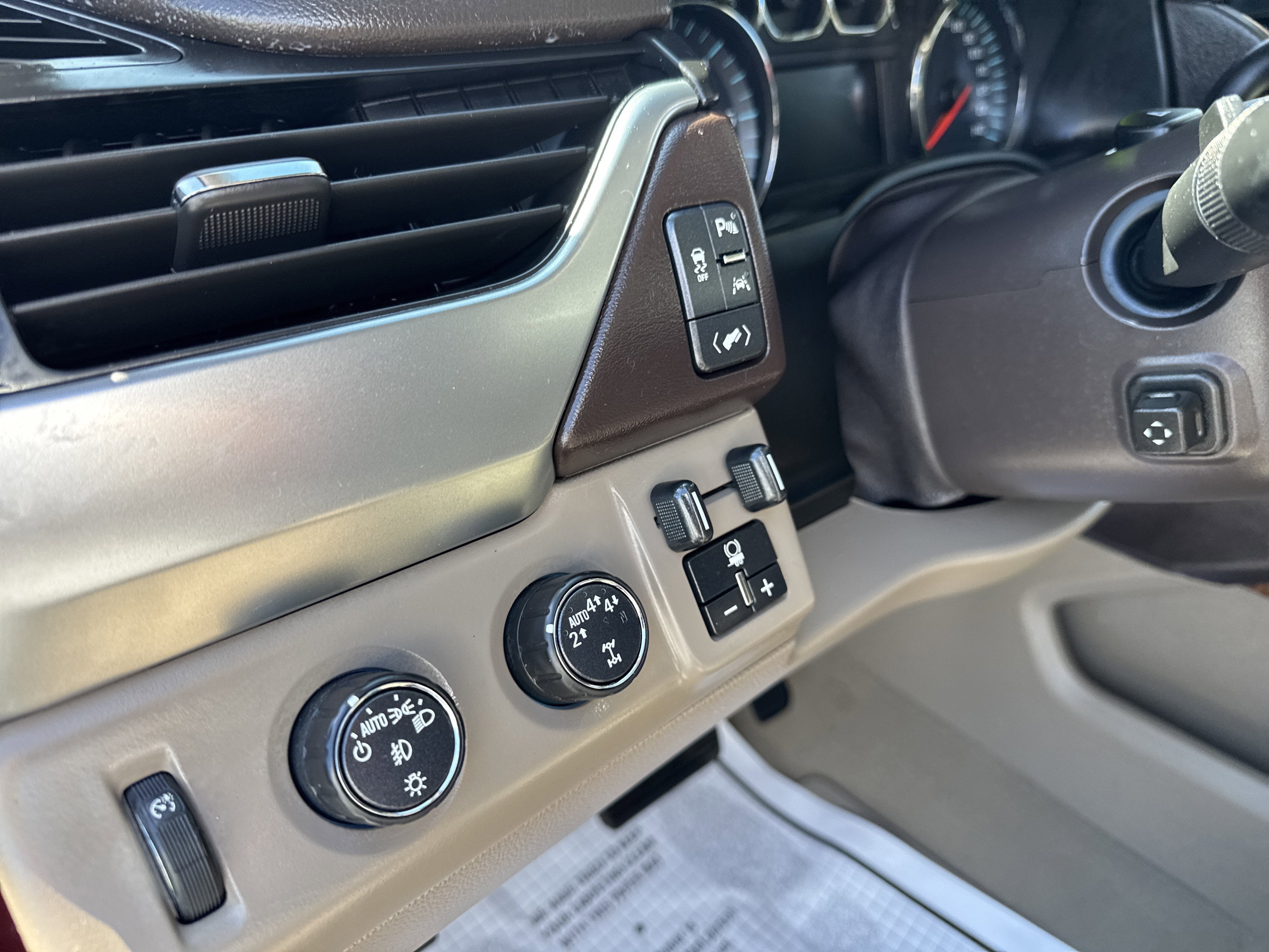 2019 Chevrolet SUBURBAN PREMIER