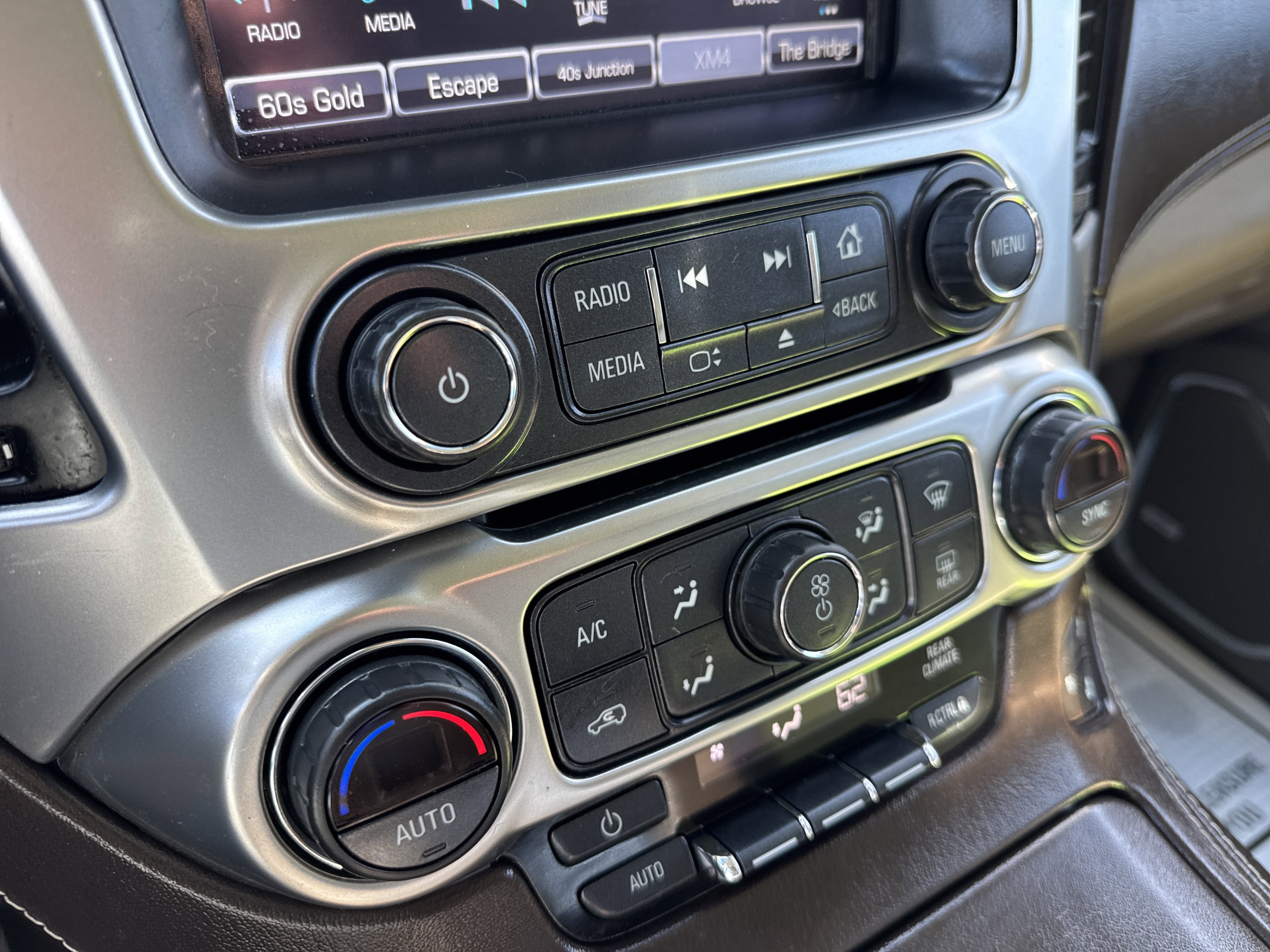 2019 Chevrolet SUBURBAN PREMIER