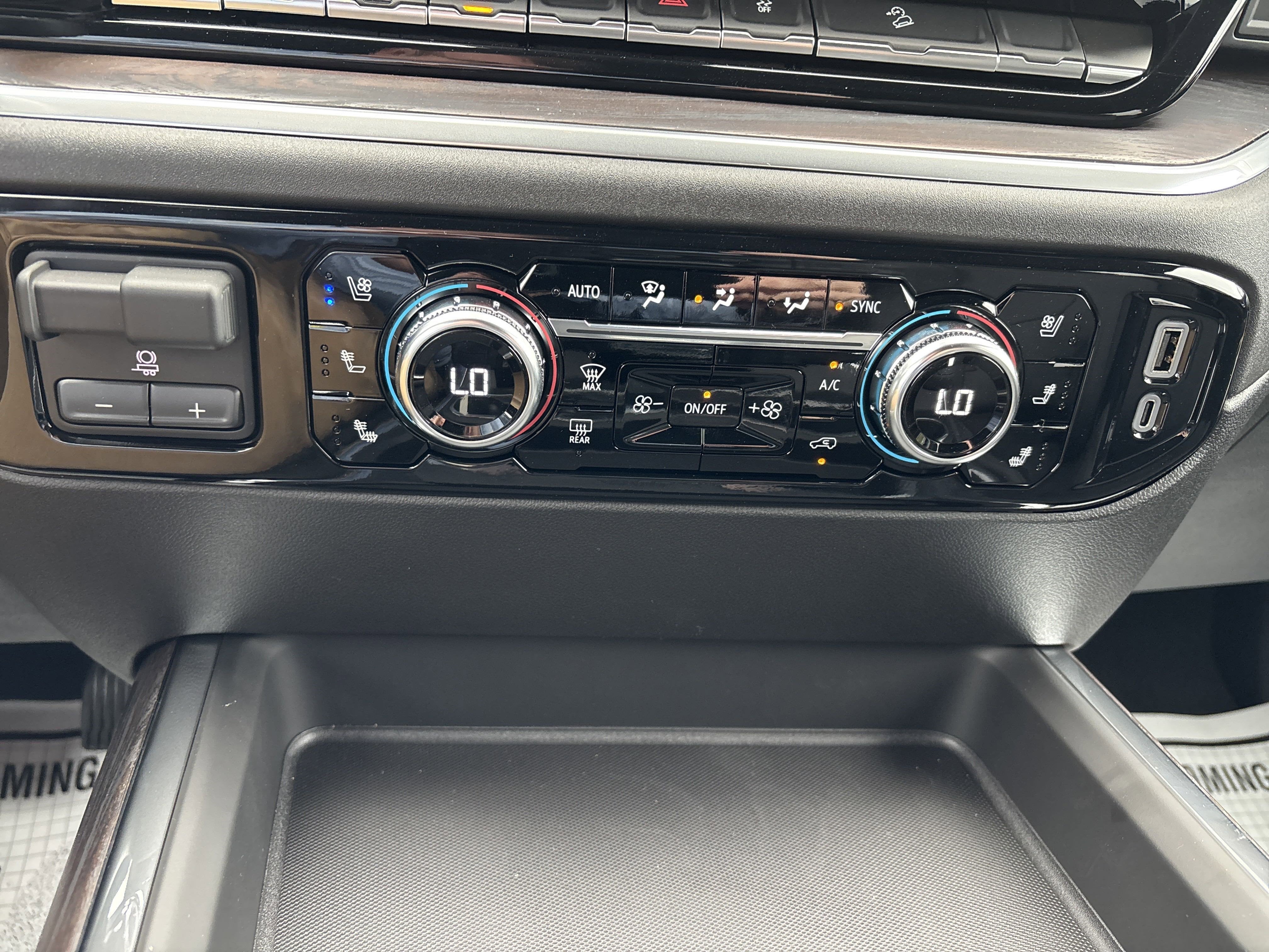 2026 GMC SIERRA 2500HD SLT