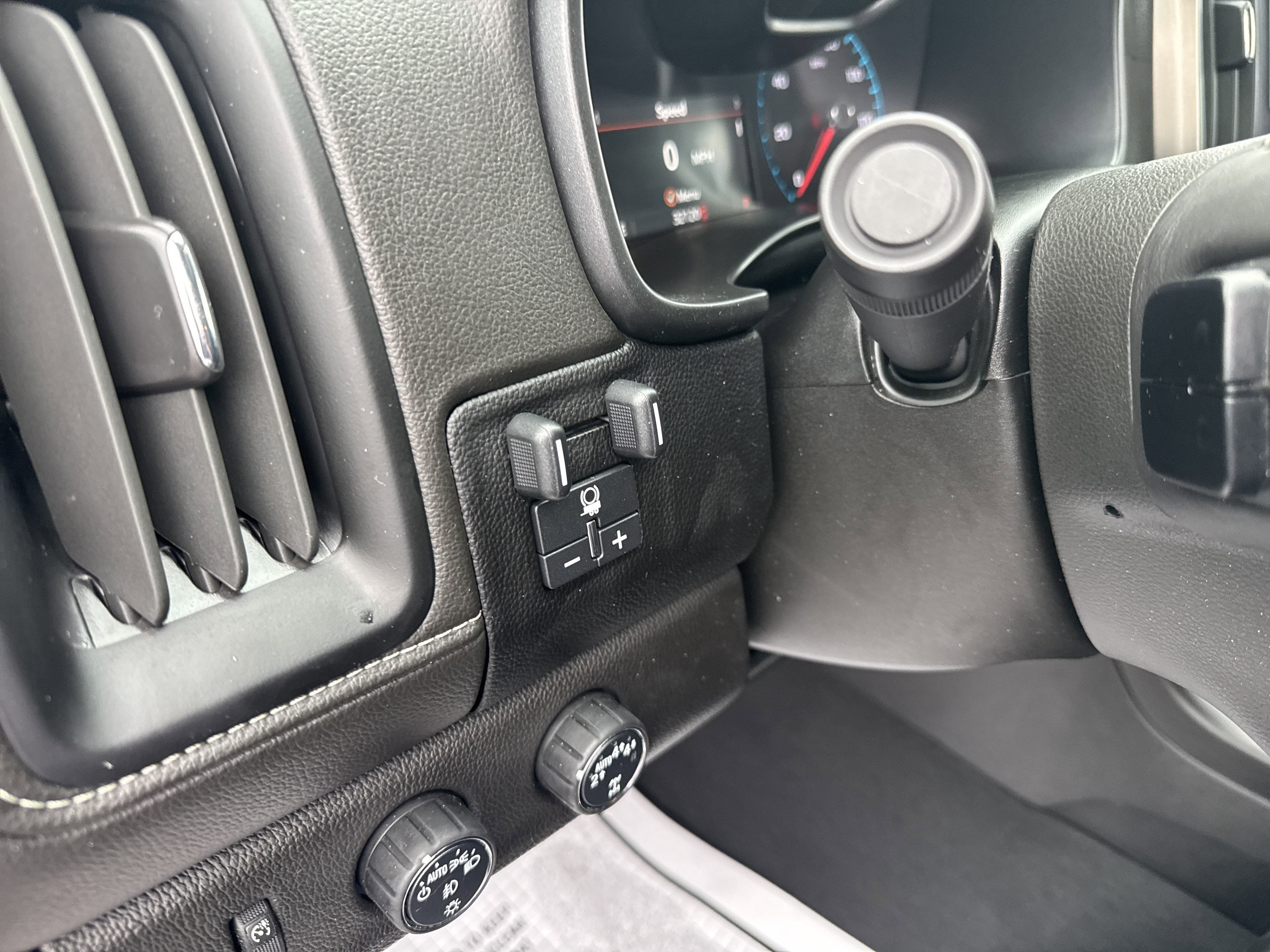 2022 GMC CANYON DENALI