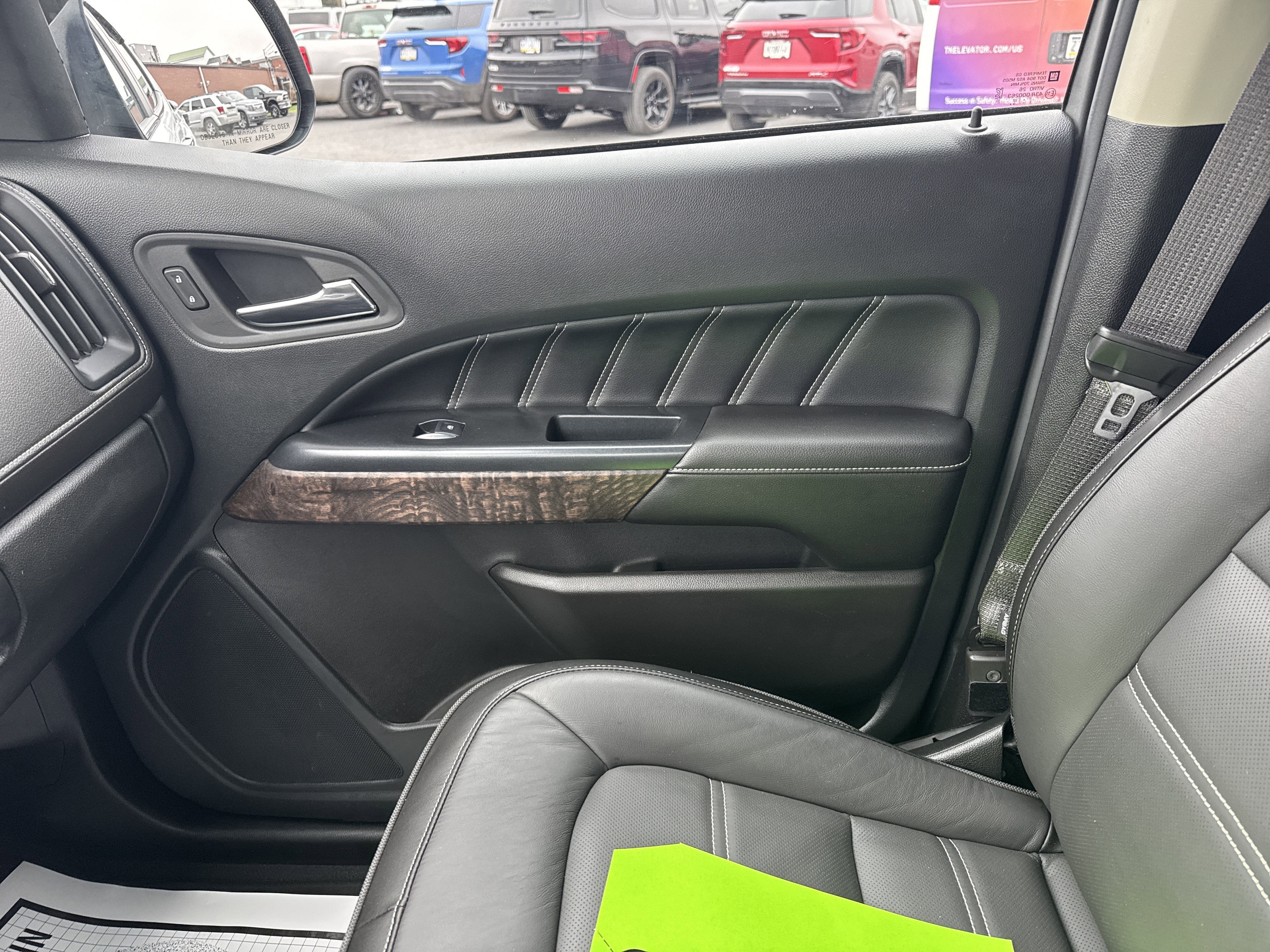 2022 GMC CANYON DENALI