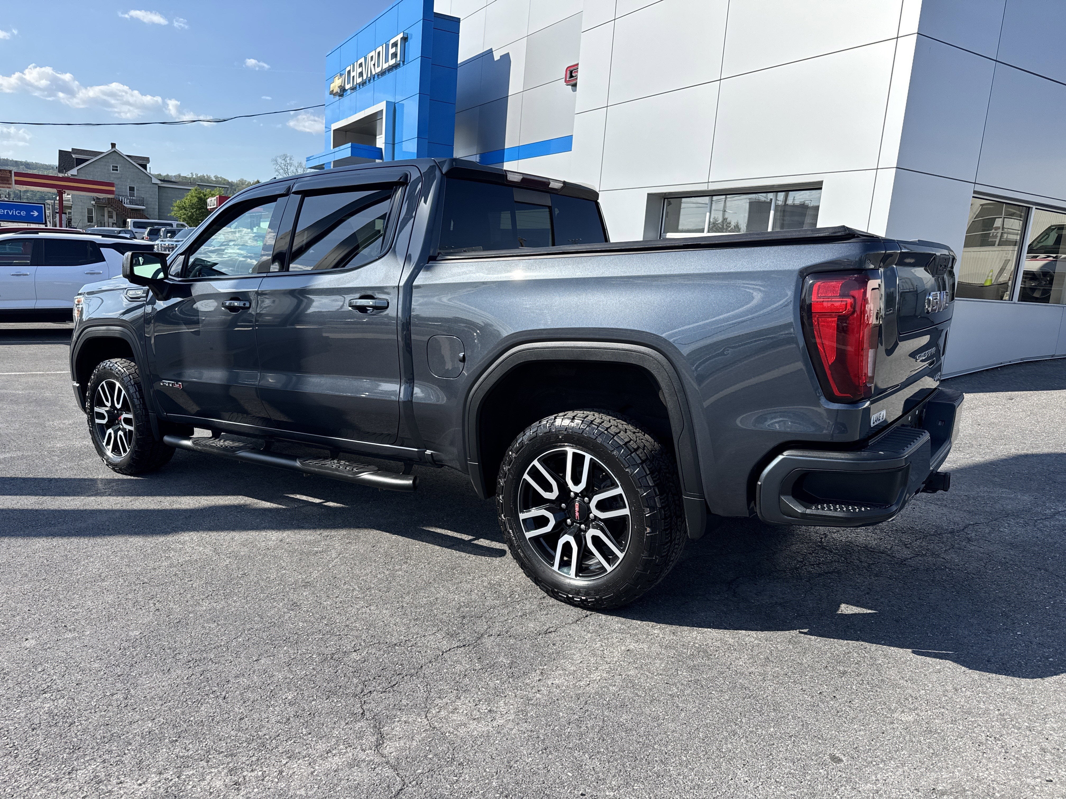 2021 GMC SIERRA 1500 AT4
