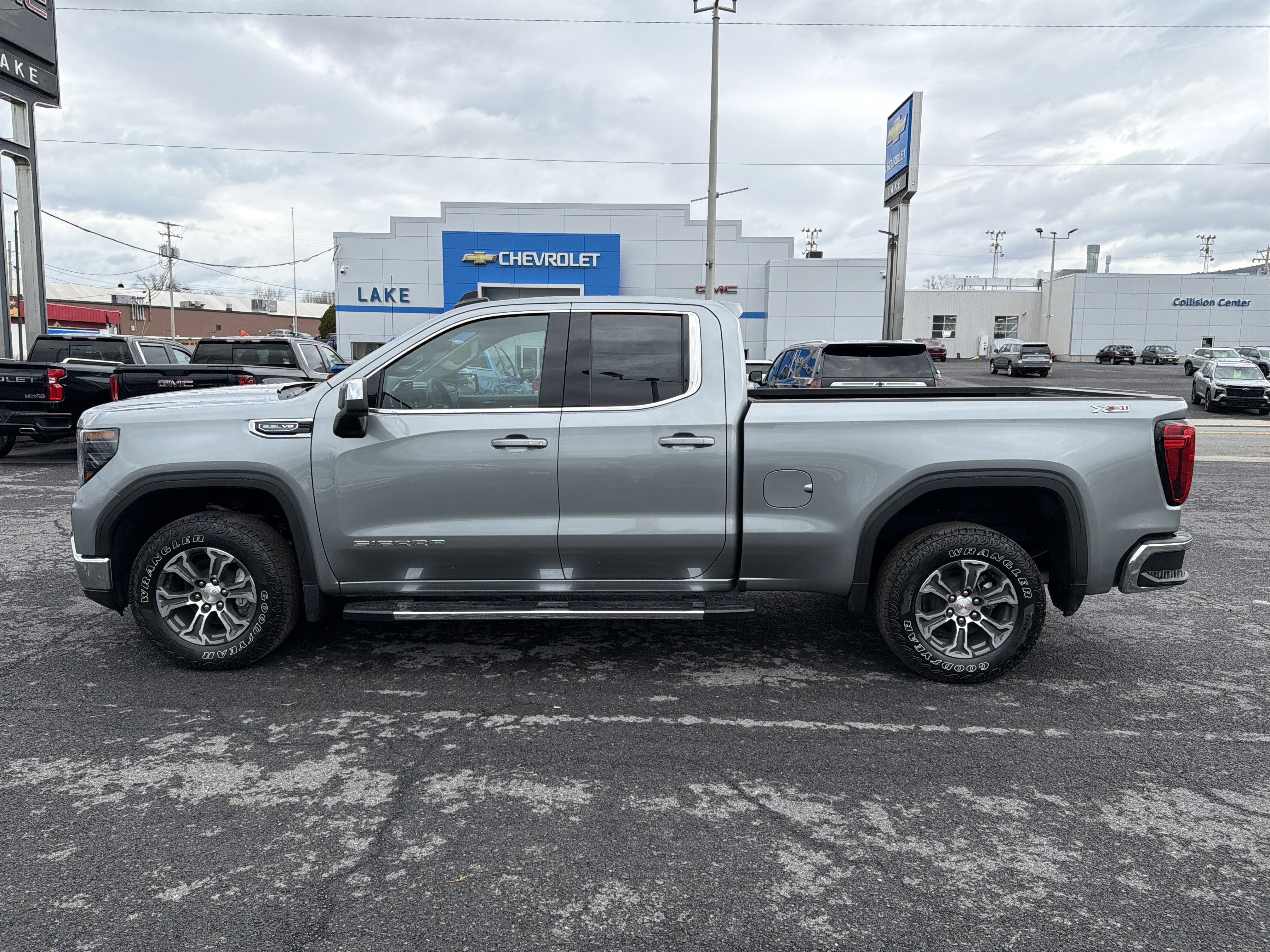 2026 GMC SIERRA 1500 SLE
