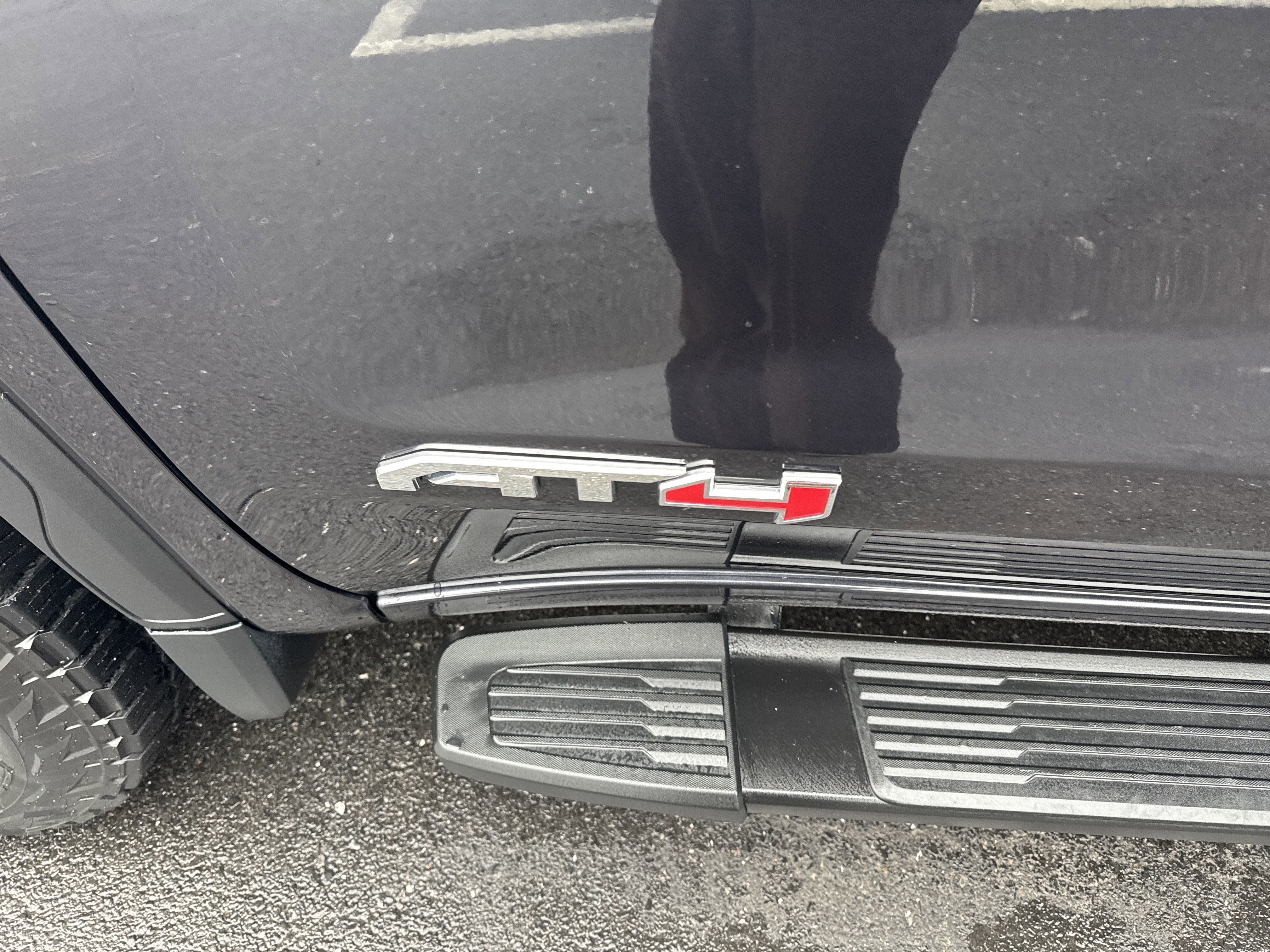 2023 GMC SIERRA 1500 AT4