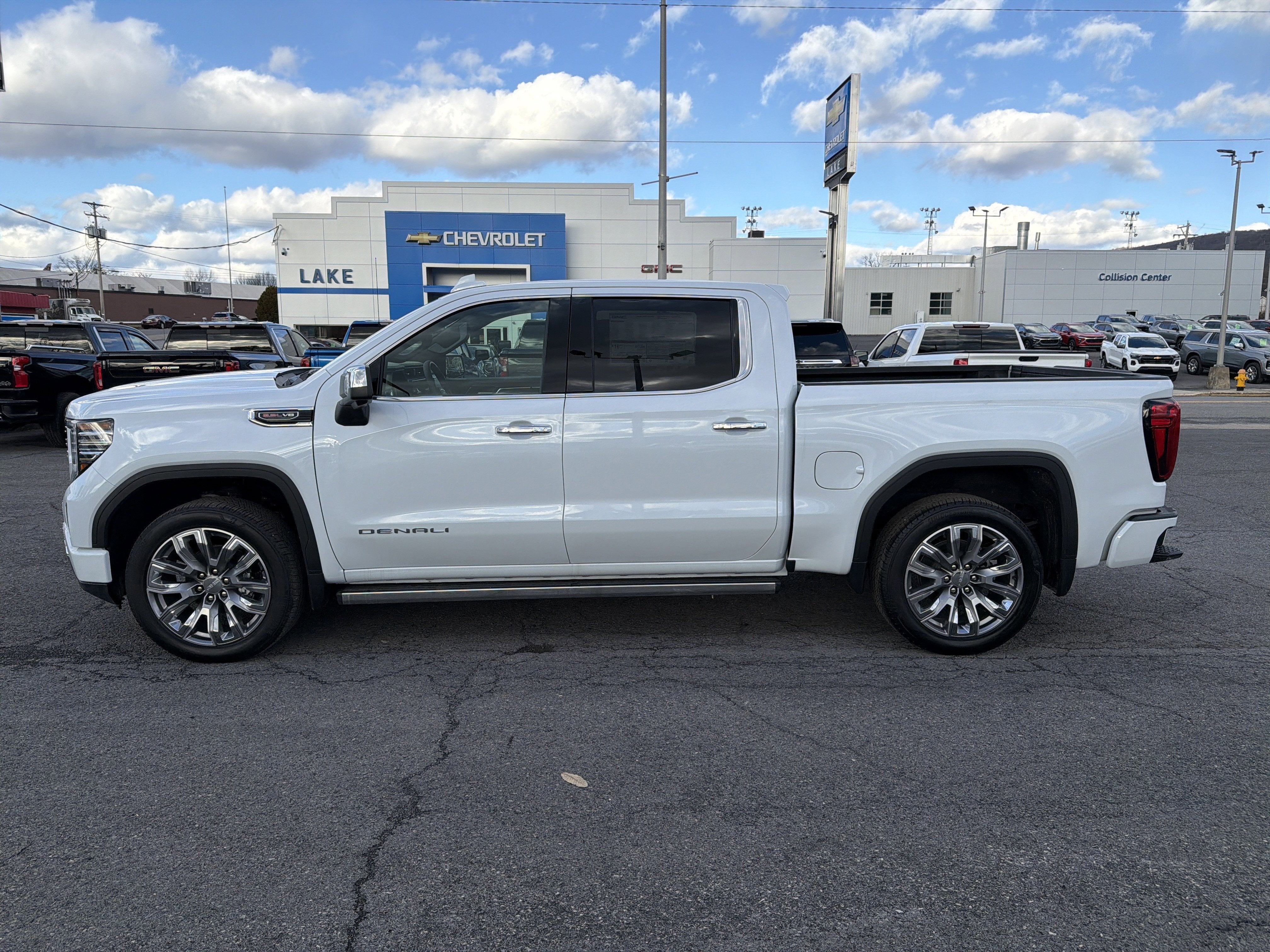 2026 GMC SIERRA 1500 Denali