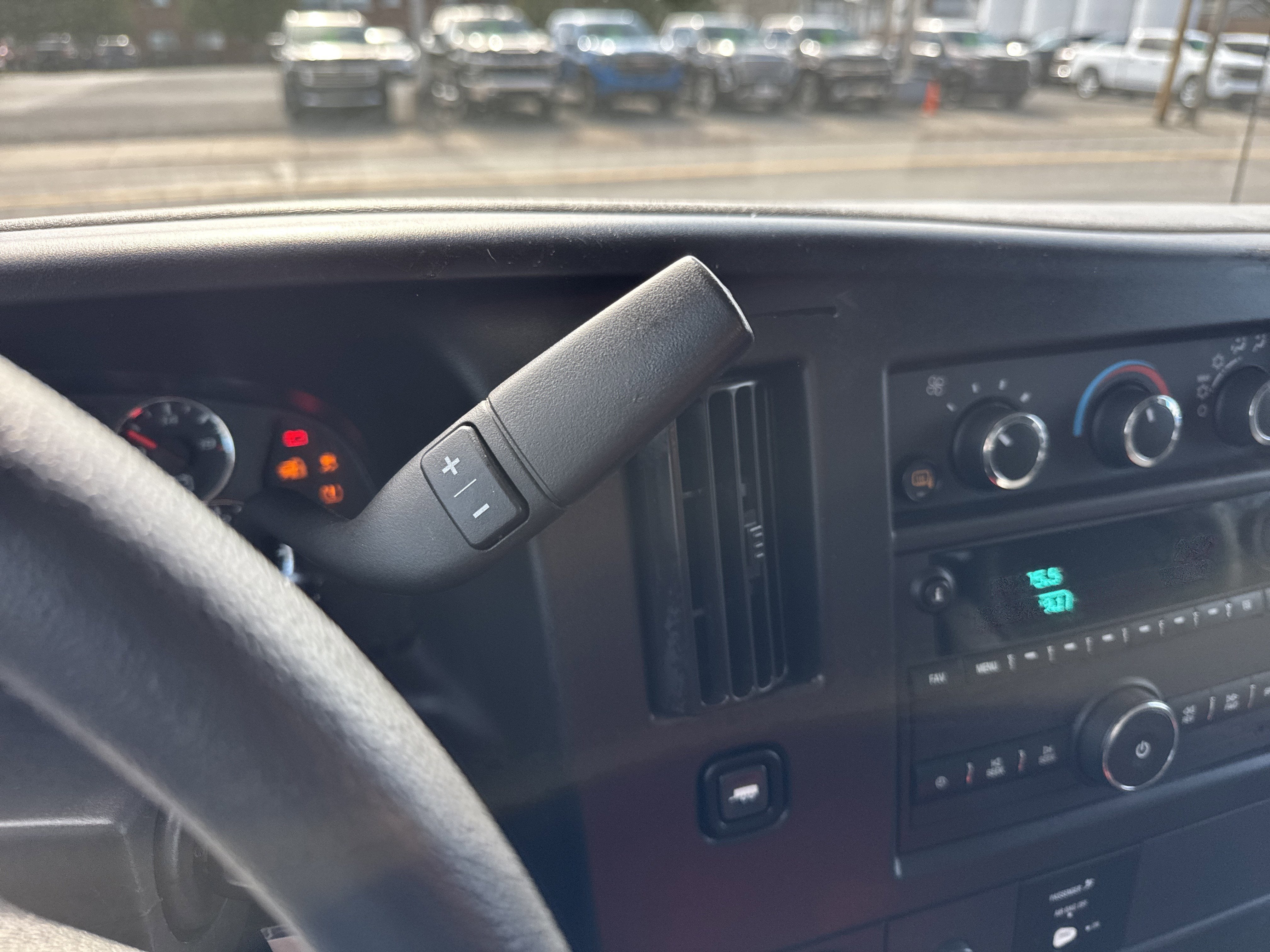 2024 GMC SAVANA 2500 WT