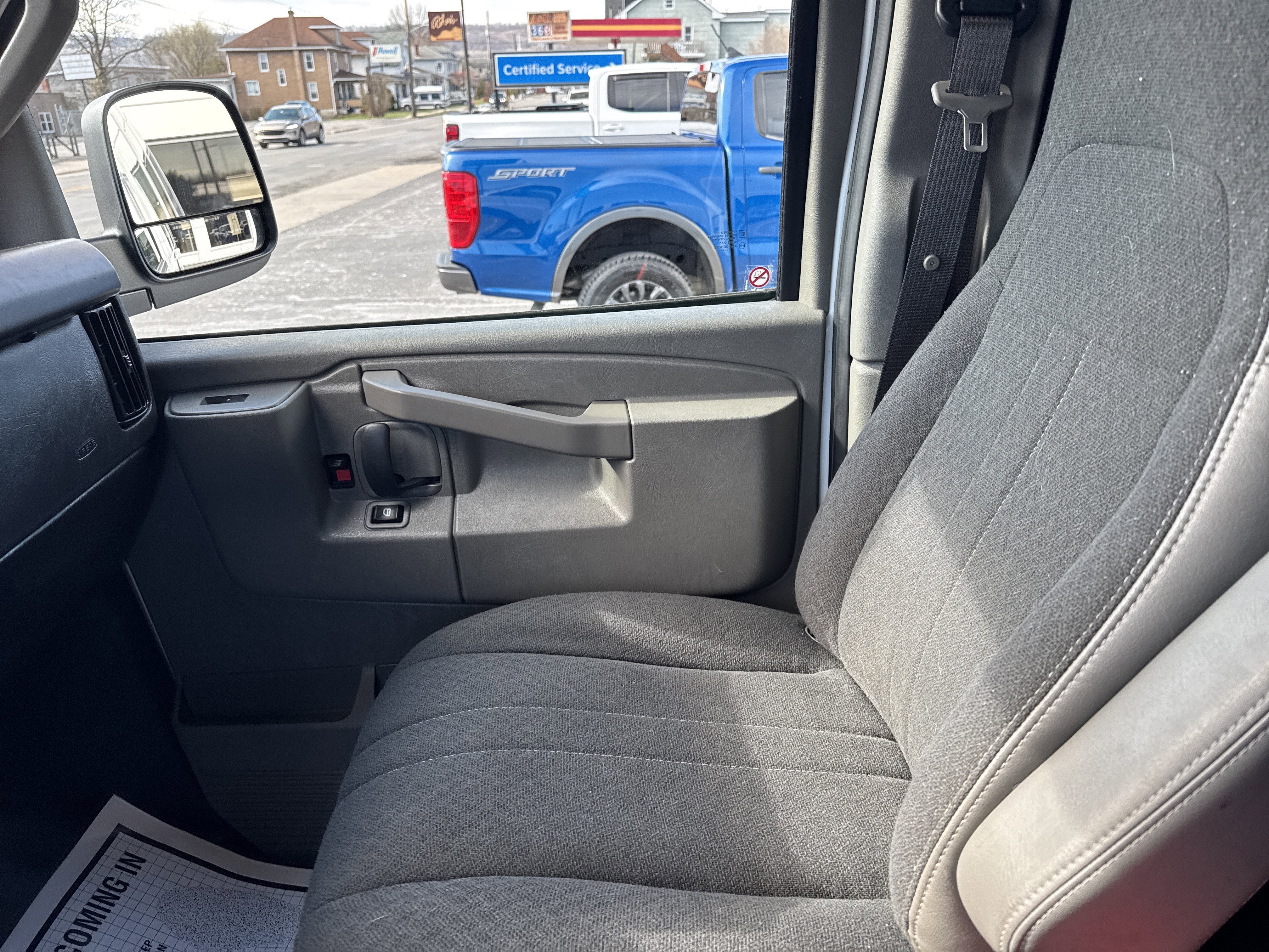 2024 GMC SAVANA 2500 WT