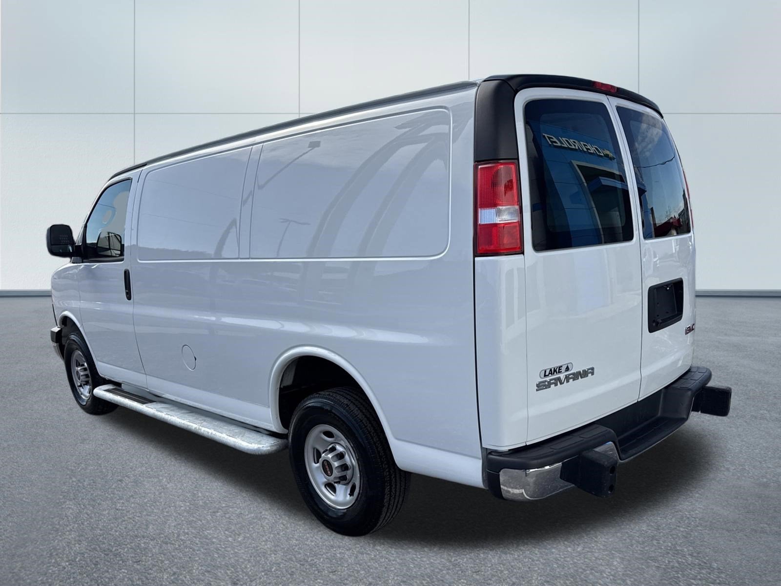 2024 GMC SAVANA 2500 WT