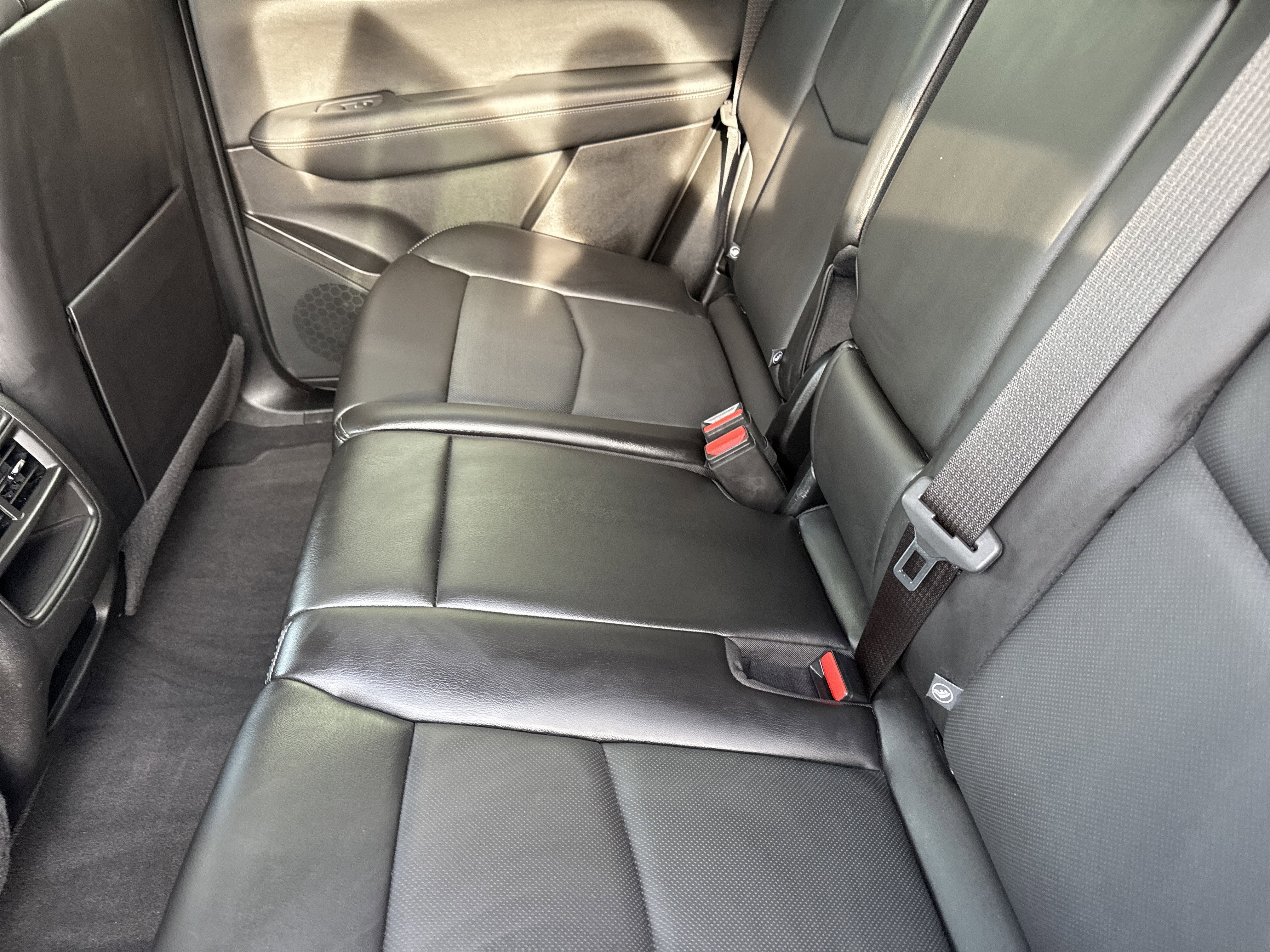 2022 Cadillac XT5 SPORT