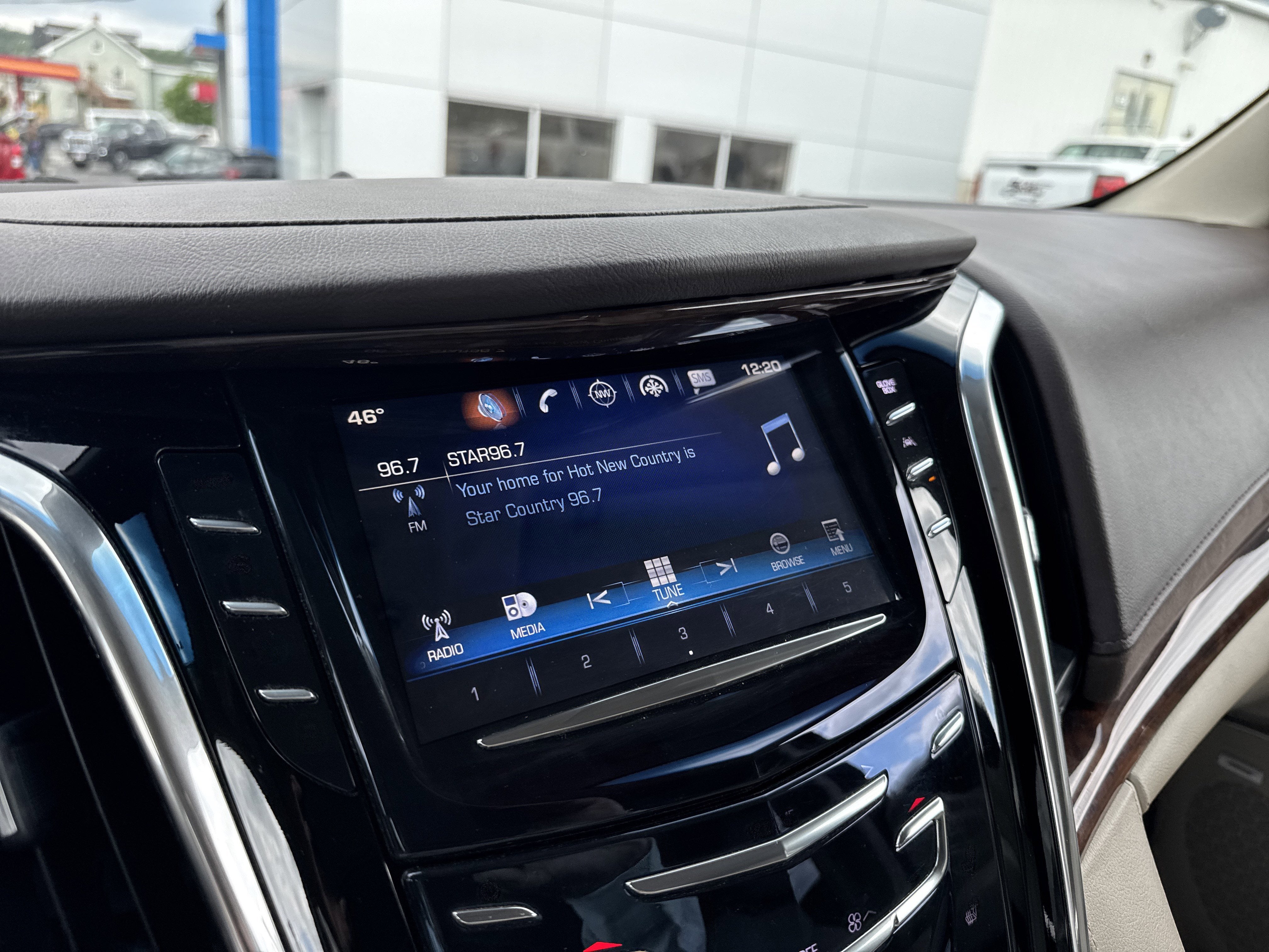 2017 Cadillac ESCALADE ESV PREMIUM