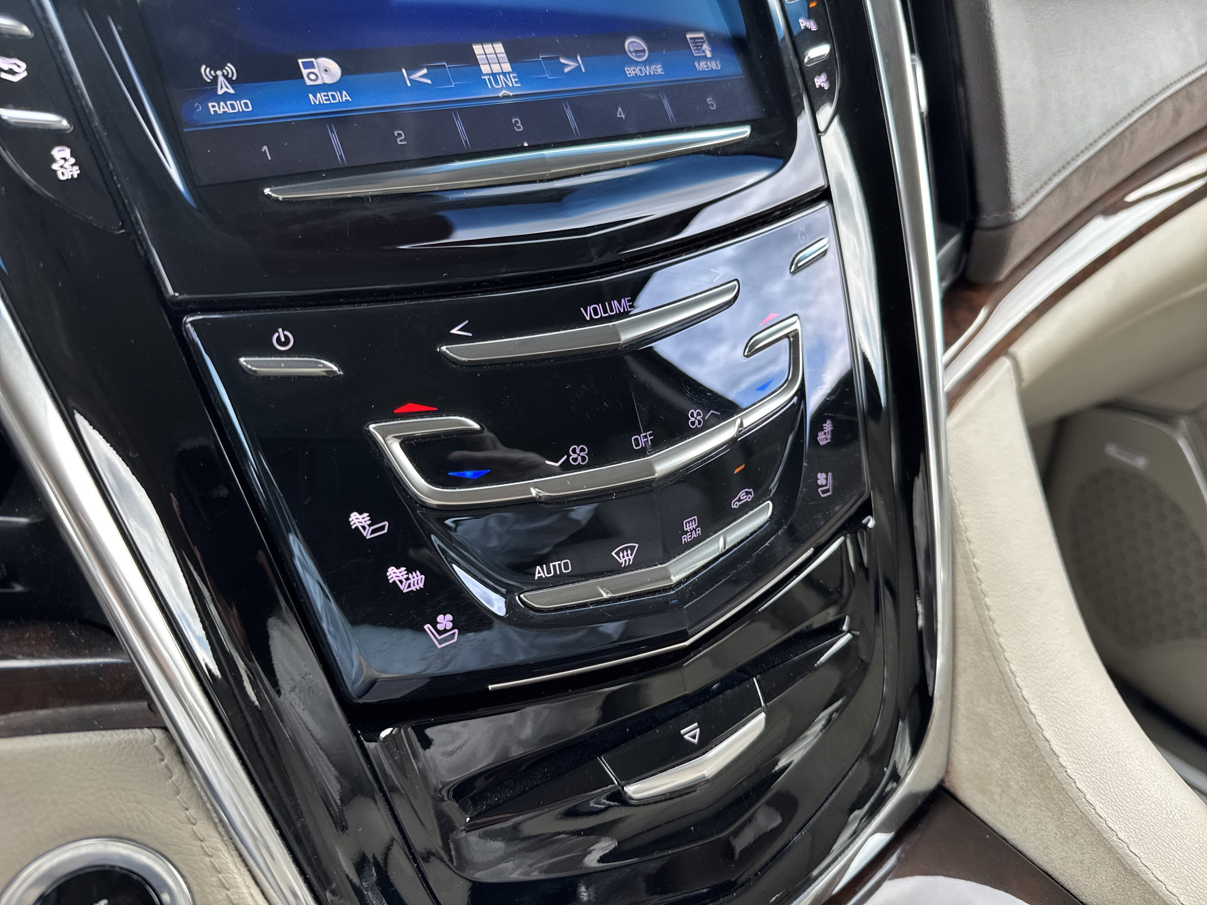 2017 Cadillac ESCALADE ESV PREMIUM