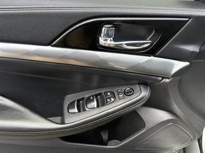 2023 Nissan MAXIMA SL