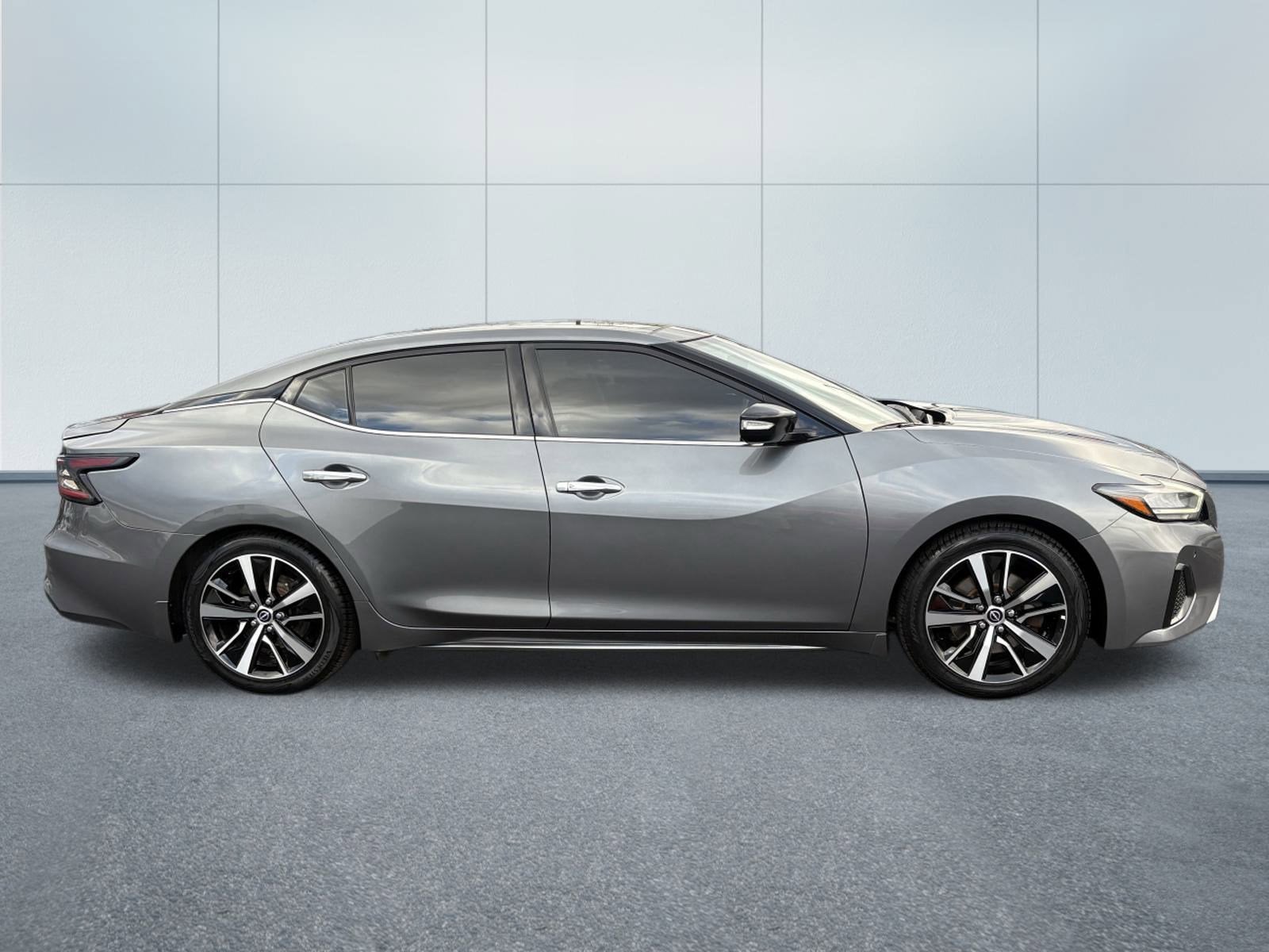 2023 Nissan MAXIMA SL