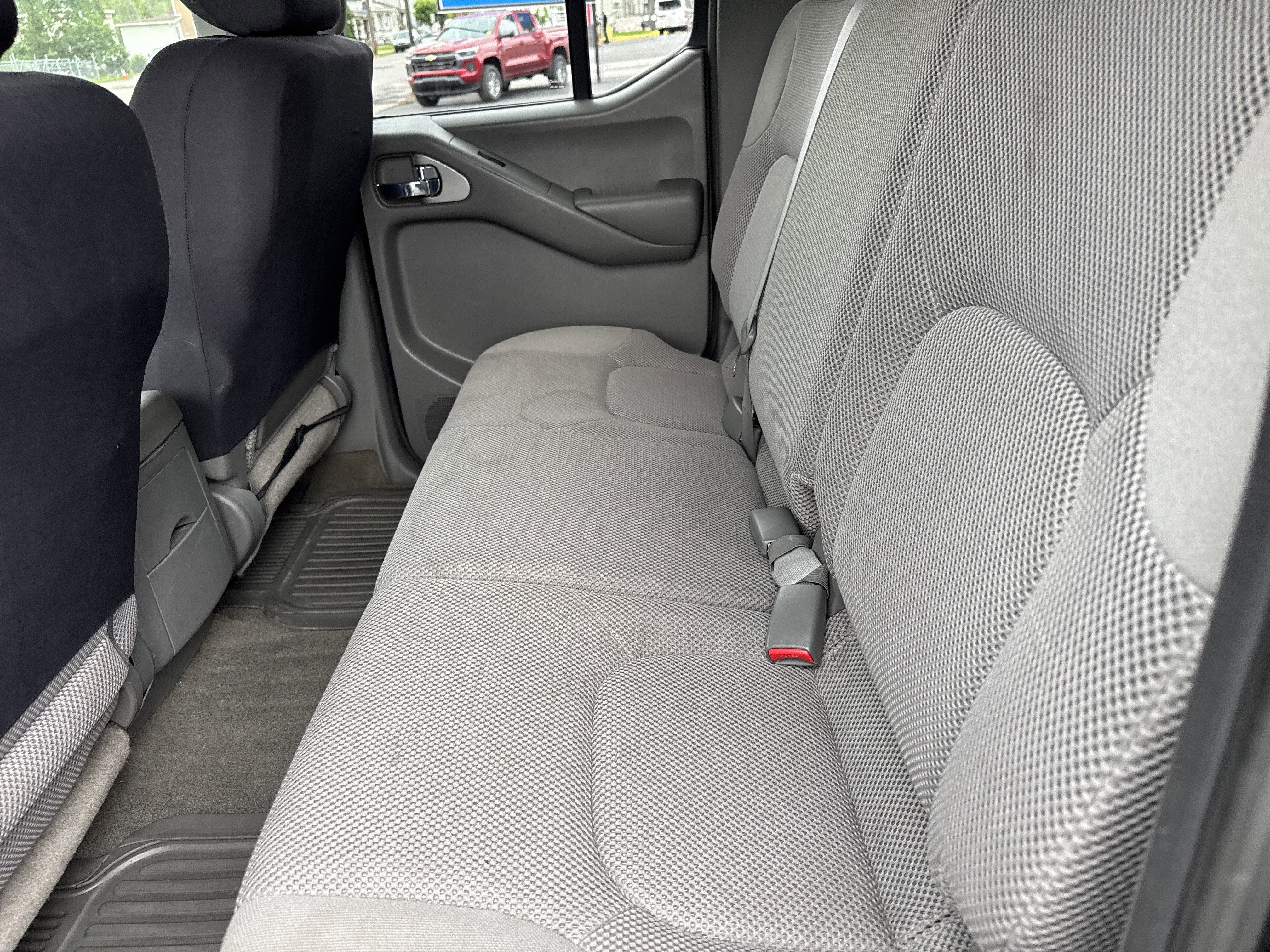 2009 Nissan FRONTIER SE