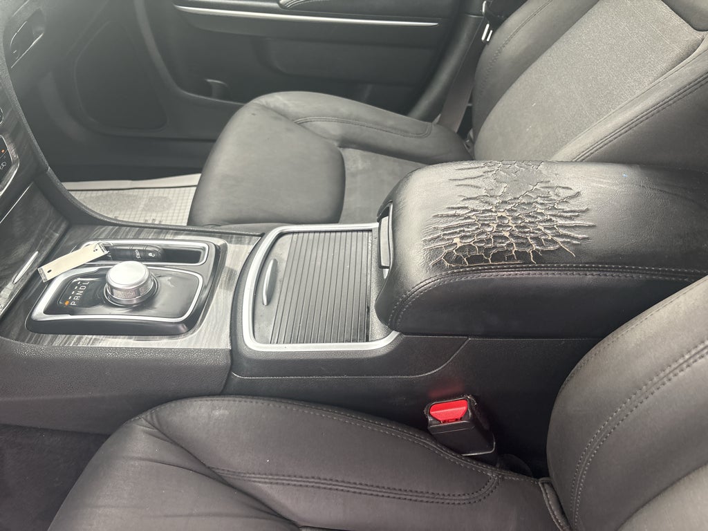 2020 Chrysler 300 Touring