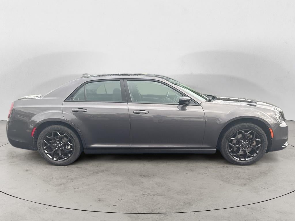 2020 Chrysler 300 Touring