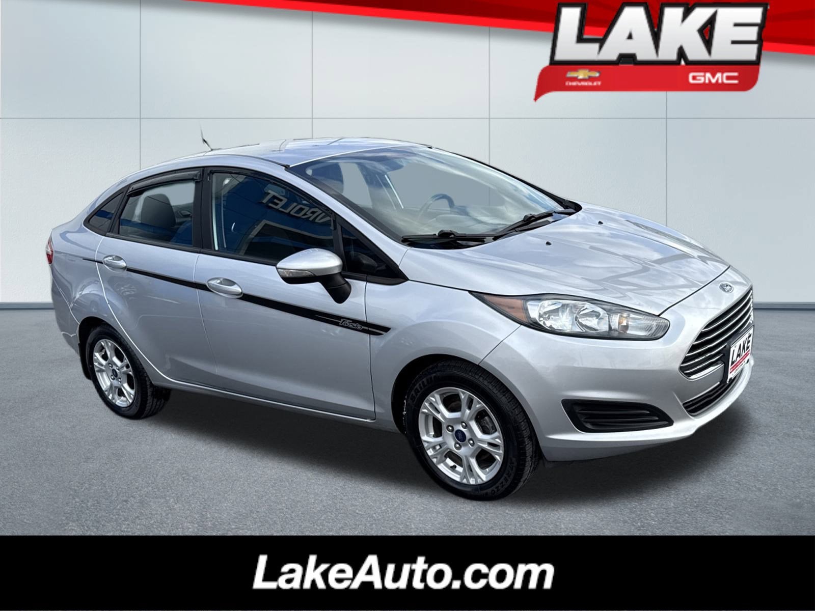 2016 Ford FIESTA SE