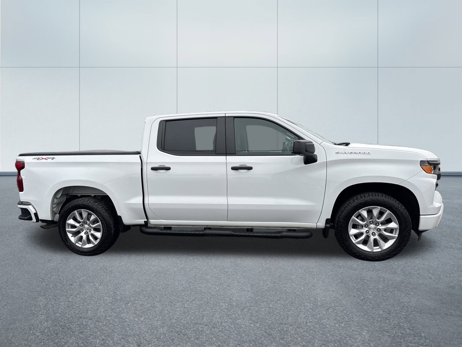 2023 Chevrolet SILVERADO 1500 CUSTOM