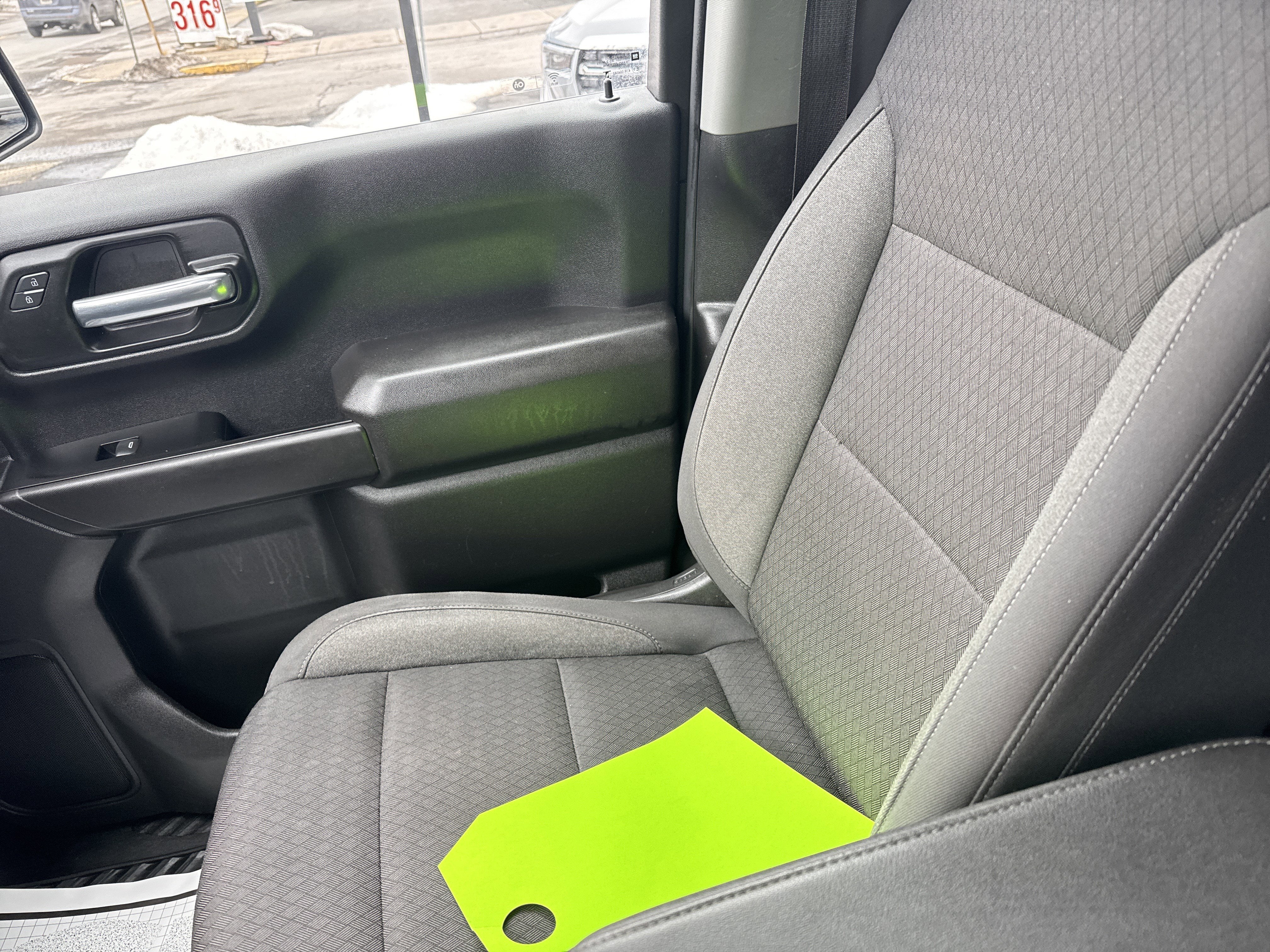 2023 Chevrolet SILVERADO 1500 CUSTOM