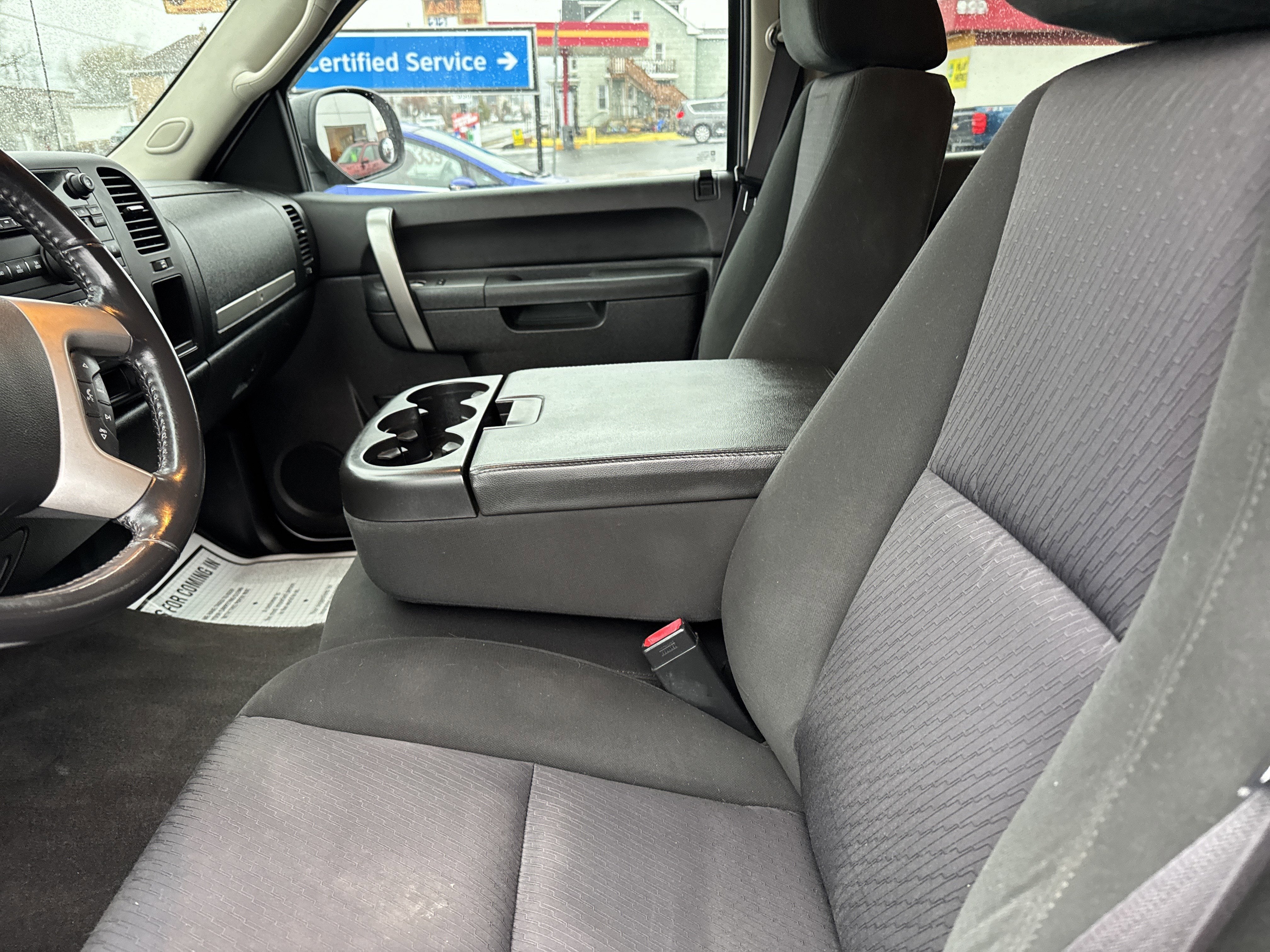 2011 Chevrolet SILVERADO 1500 CREW