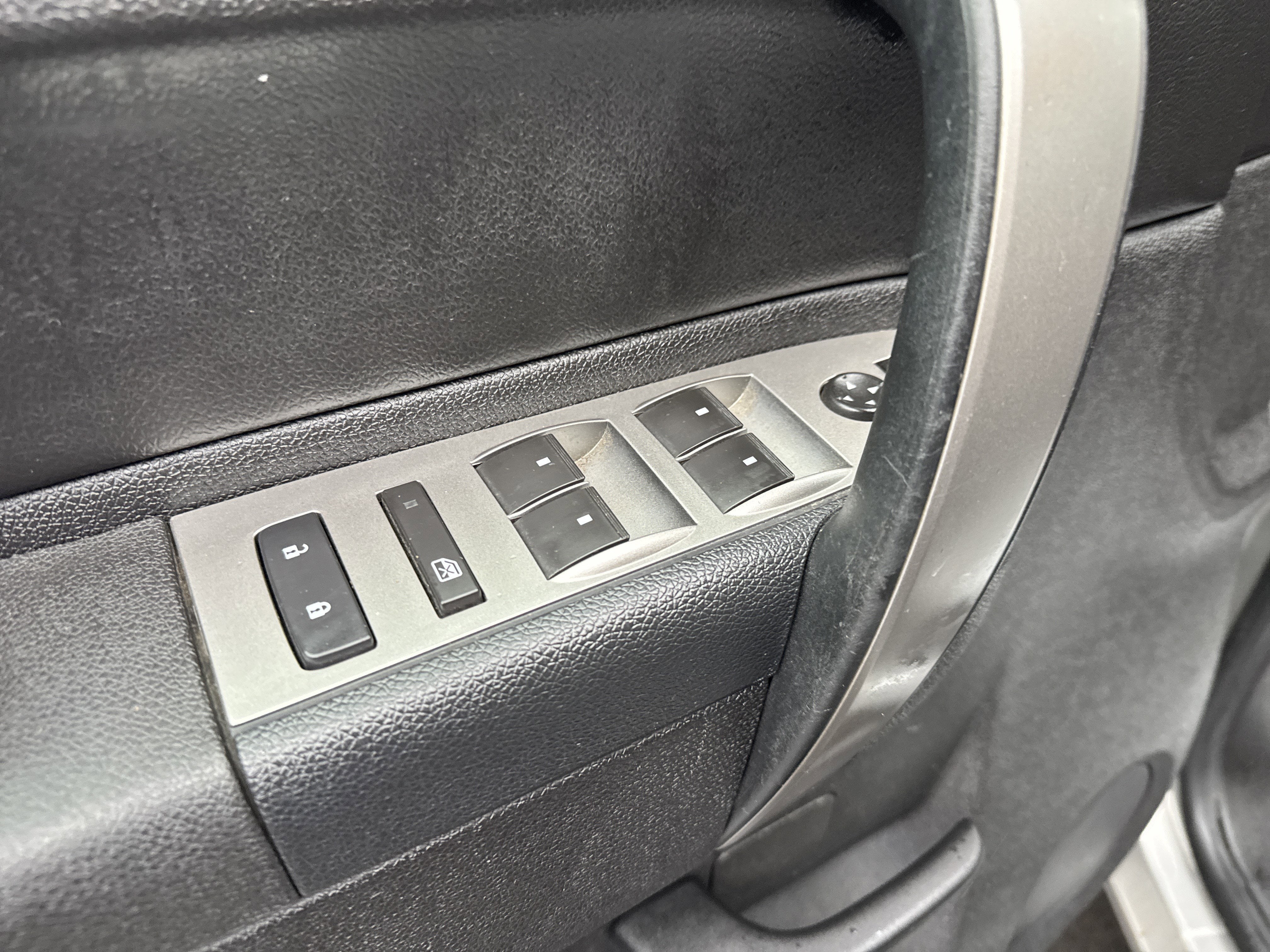 2011 Chevrolet SILVERADO 1500 CREW