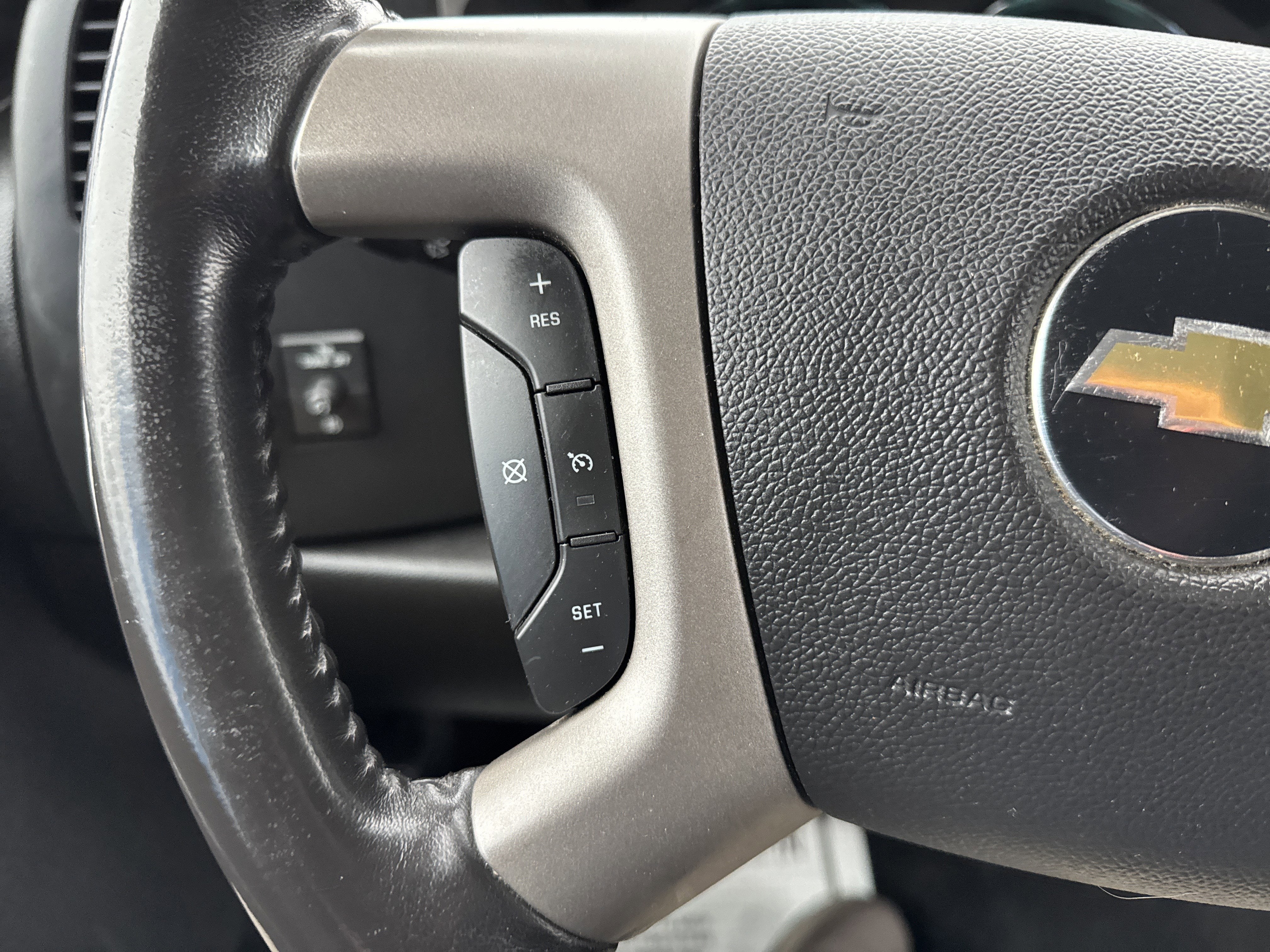 2011 Chevrolet SILVERADO 1500 CREW