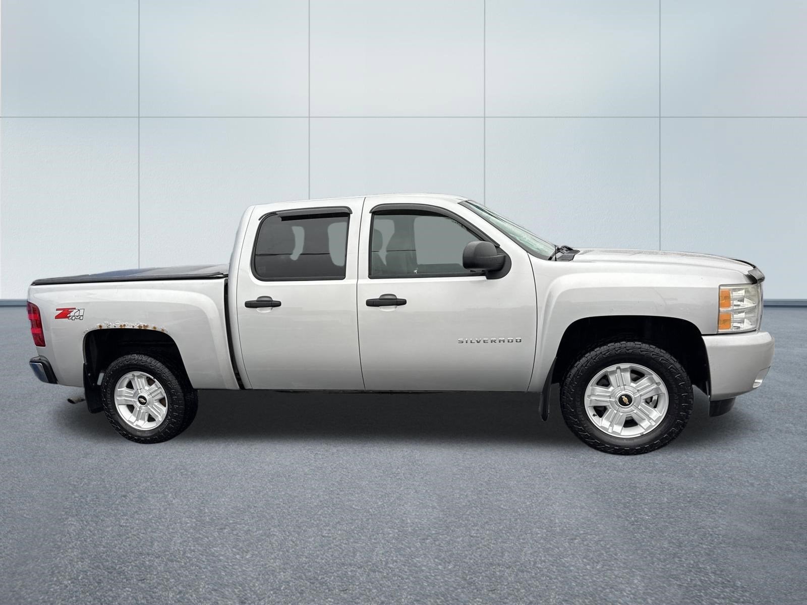 2011 Chevrolet SILVERADO 1500 CREW