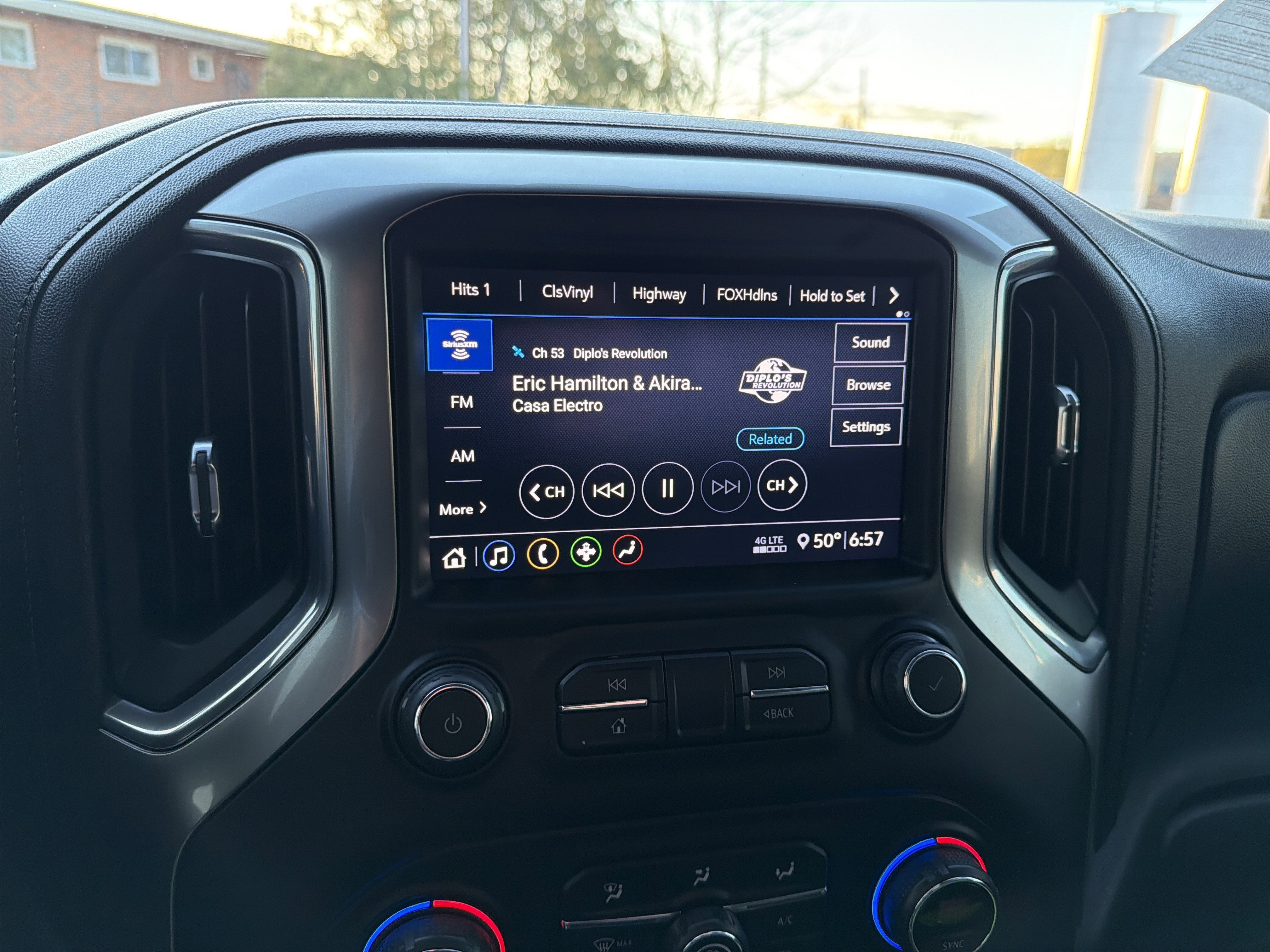 2020 Chevrolet SILVERADO 1500 RST