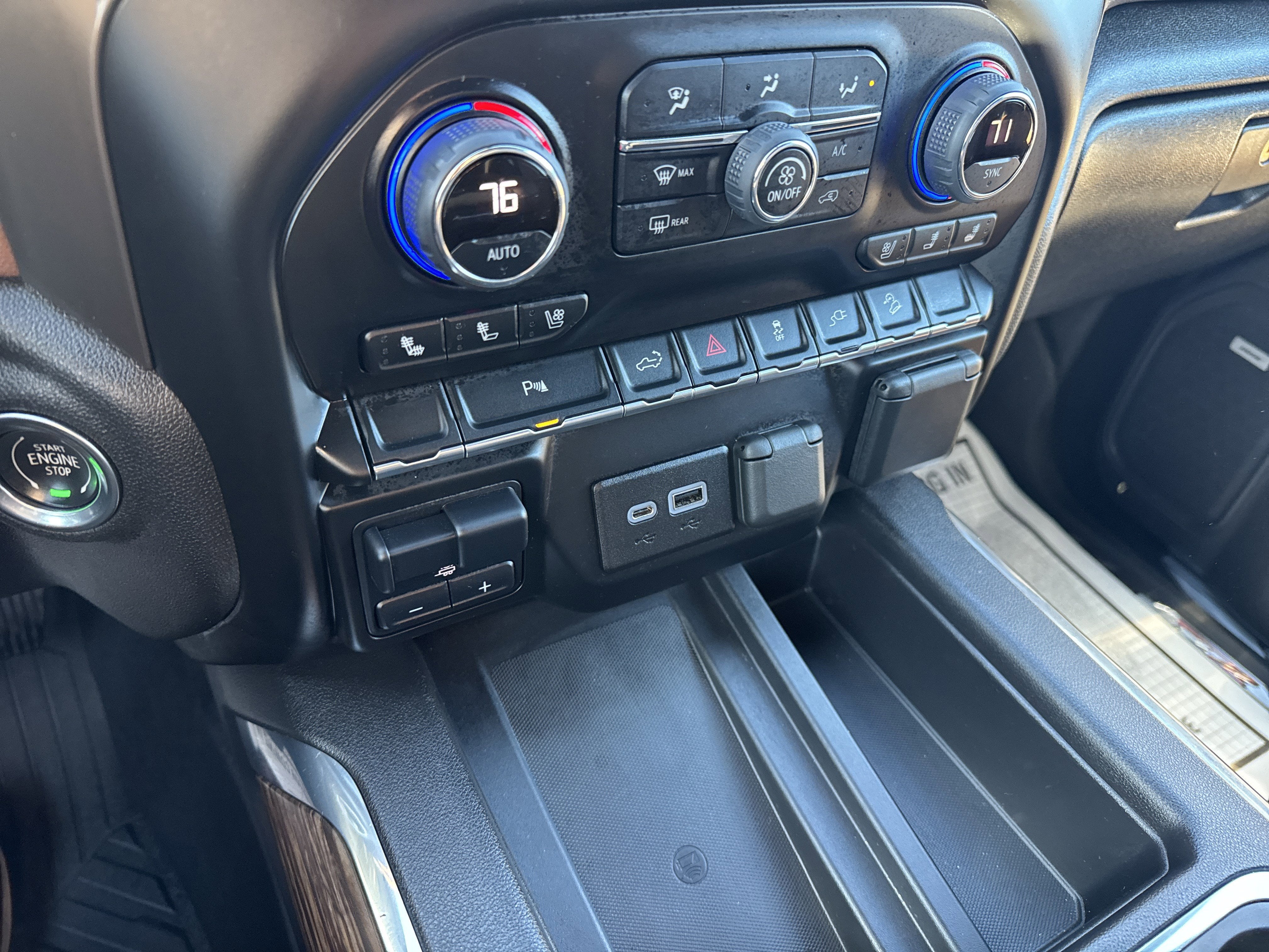 2022 Chevrolet SILVERADO 1500 HIGH COUNTRY