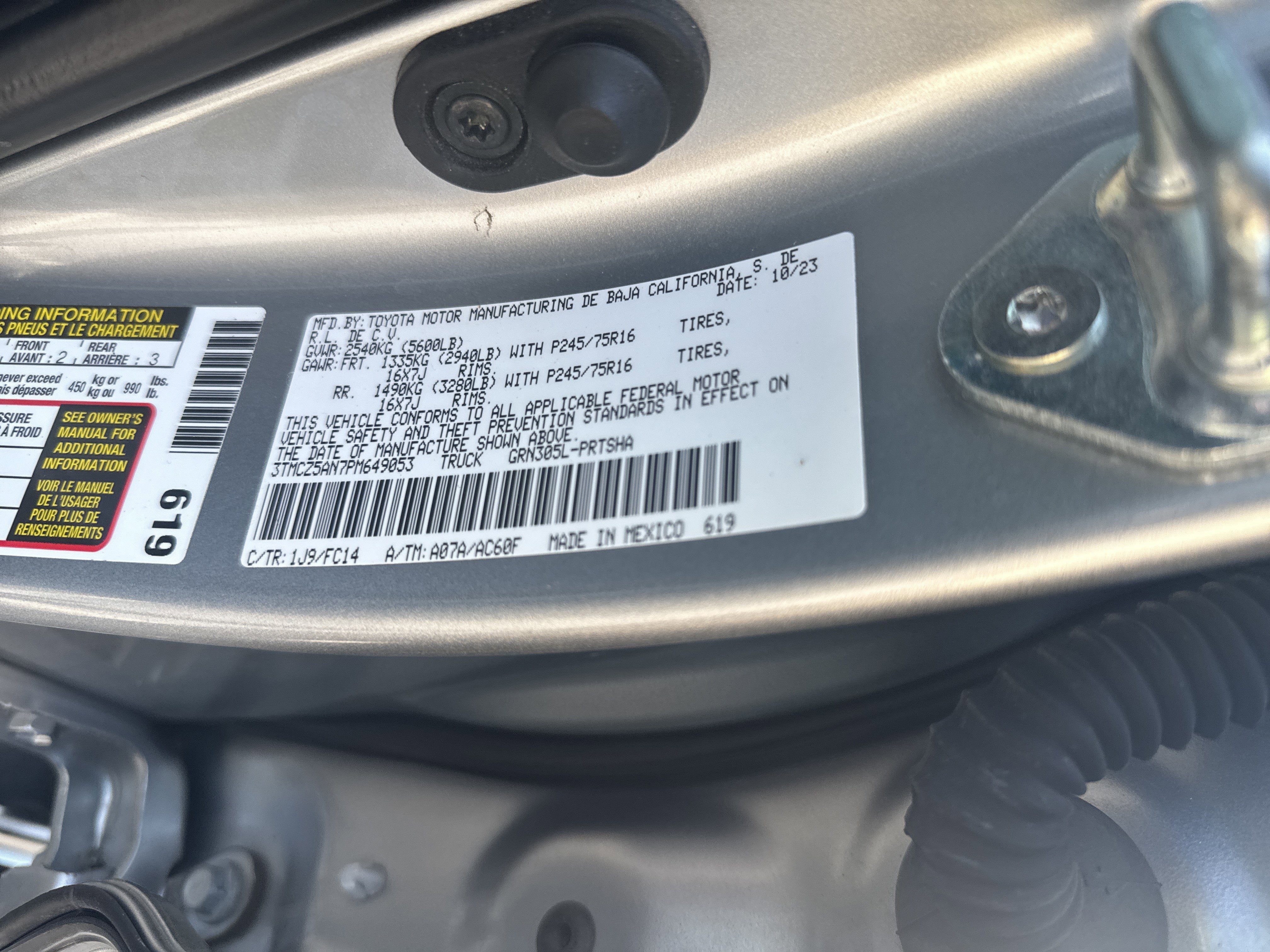 2023 Toyota TACOMA SR5