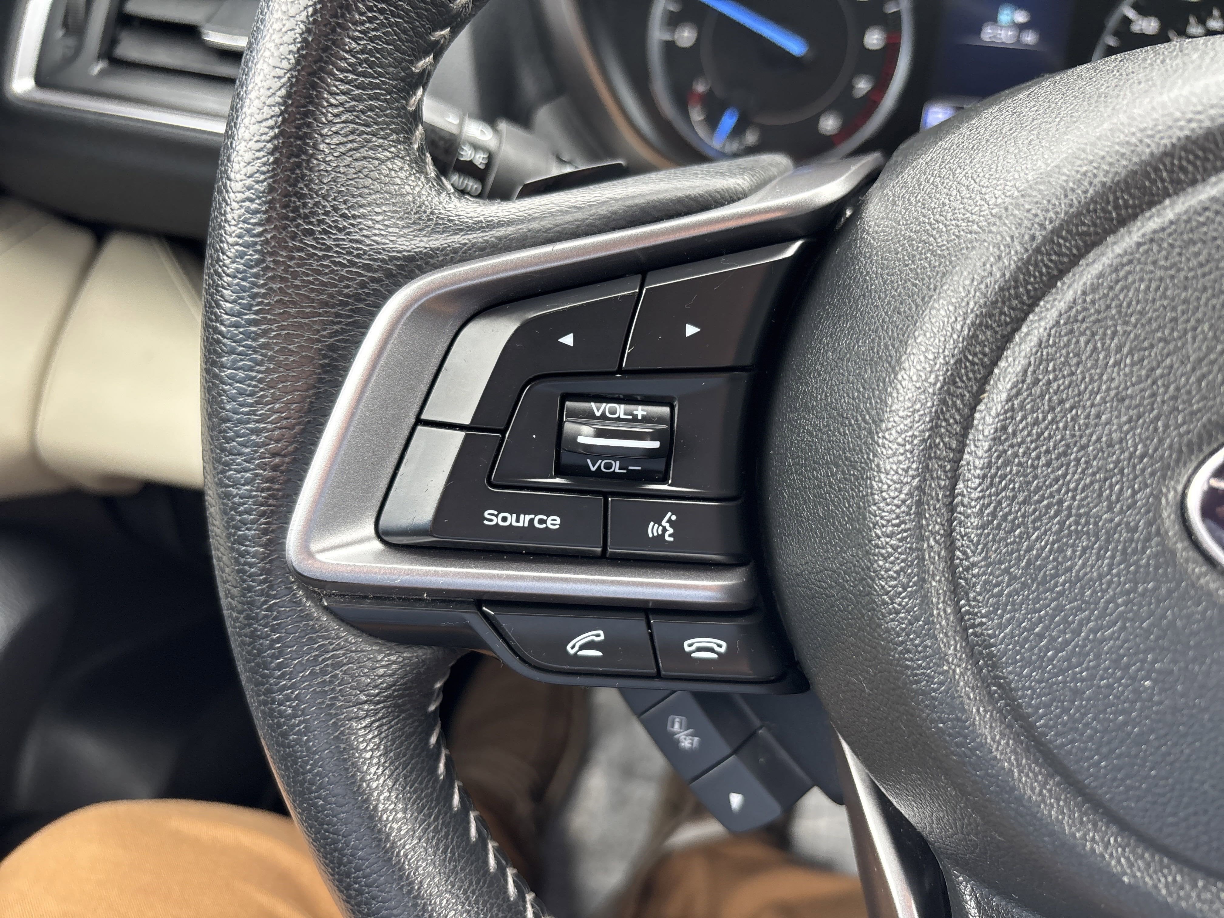 2021 Subaru ASCENT LIMITED