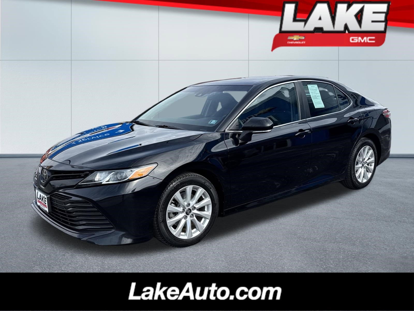 2018 Toyota CAMRY LE