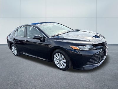 2018 Toyota CAMRY LE
