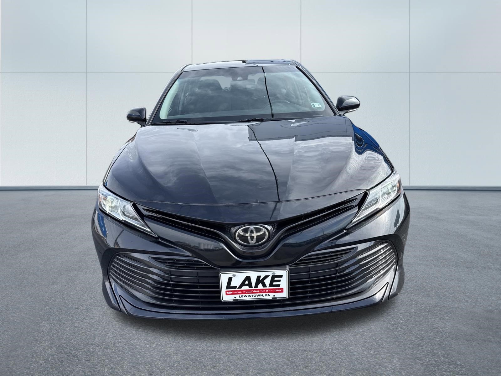 2018 Toyota CAMRY LE
